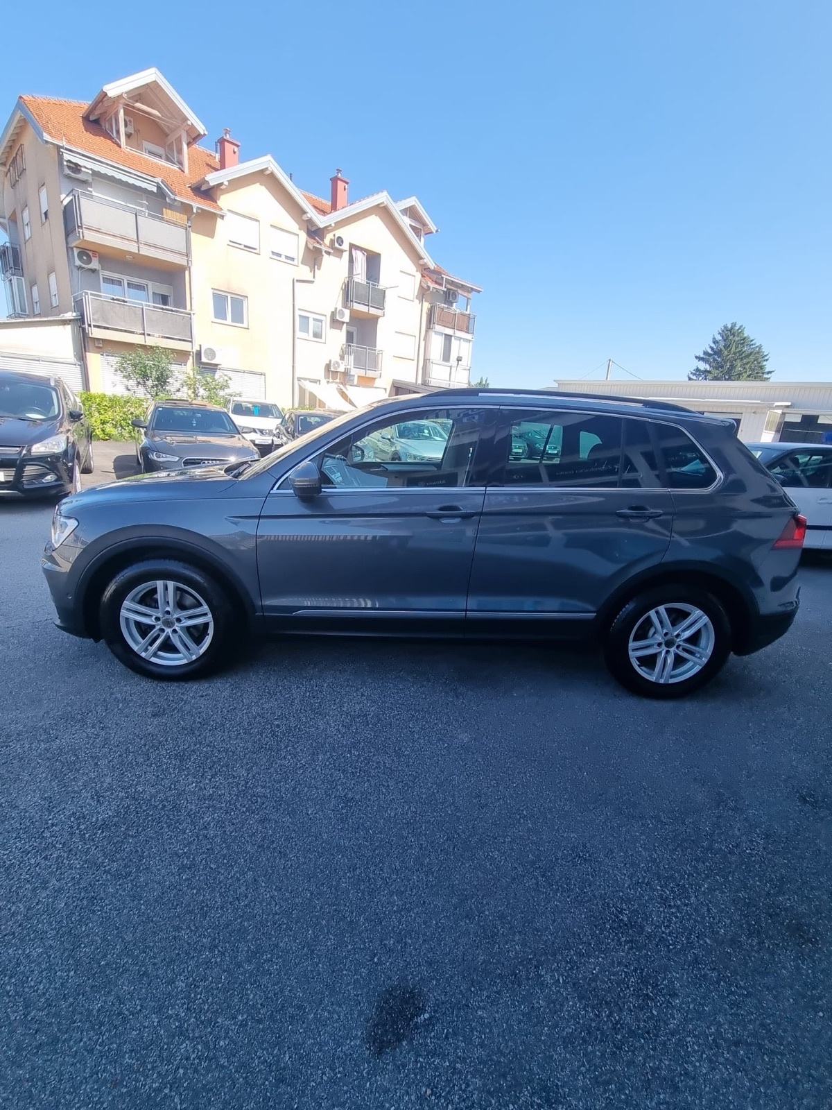 VW Tiguan 2,0 TDI DSG✅VIRTUALNI SAT✅SERVISNA✅, fotografija 4