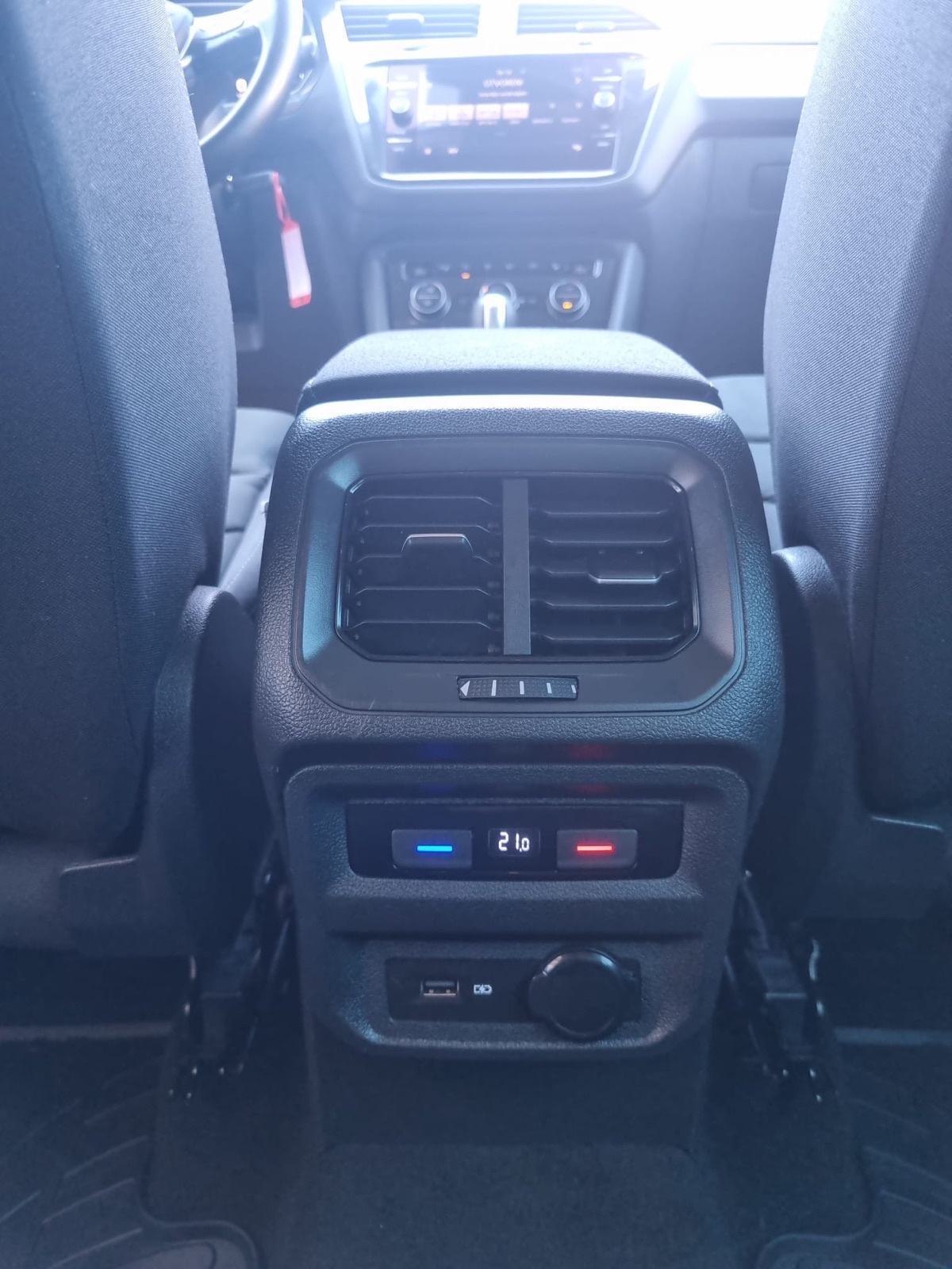 VW Tiguan 2,0 TDI DSG✅VIRTUALNI SAT✅SERVISNA✅, fotografija 18