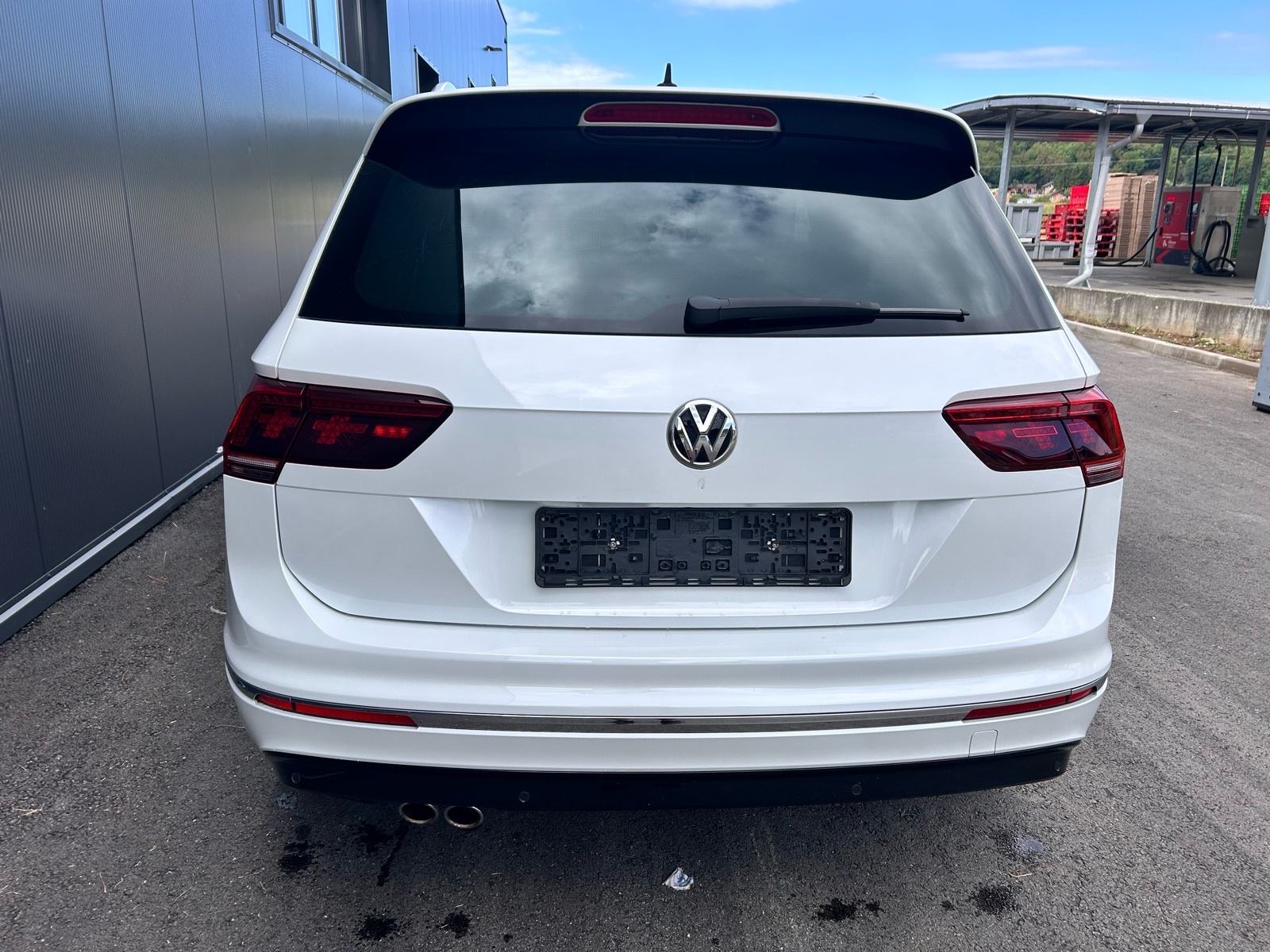 VW Tiguan R Line ,2,0 TDI, Matrix , Head up, Webasto, Veliki servis, fotografija 5