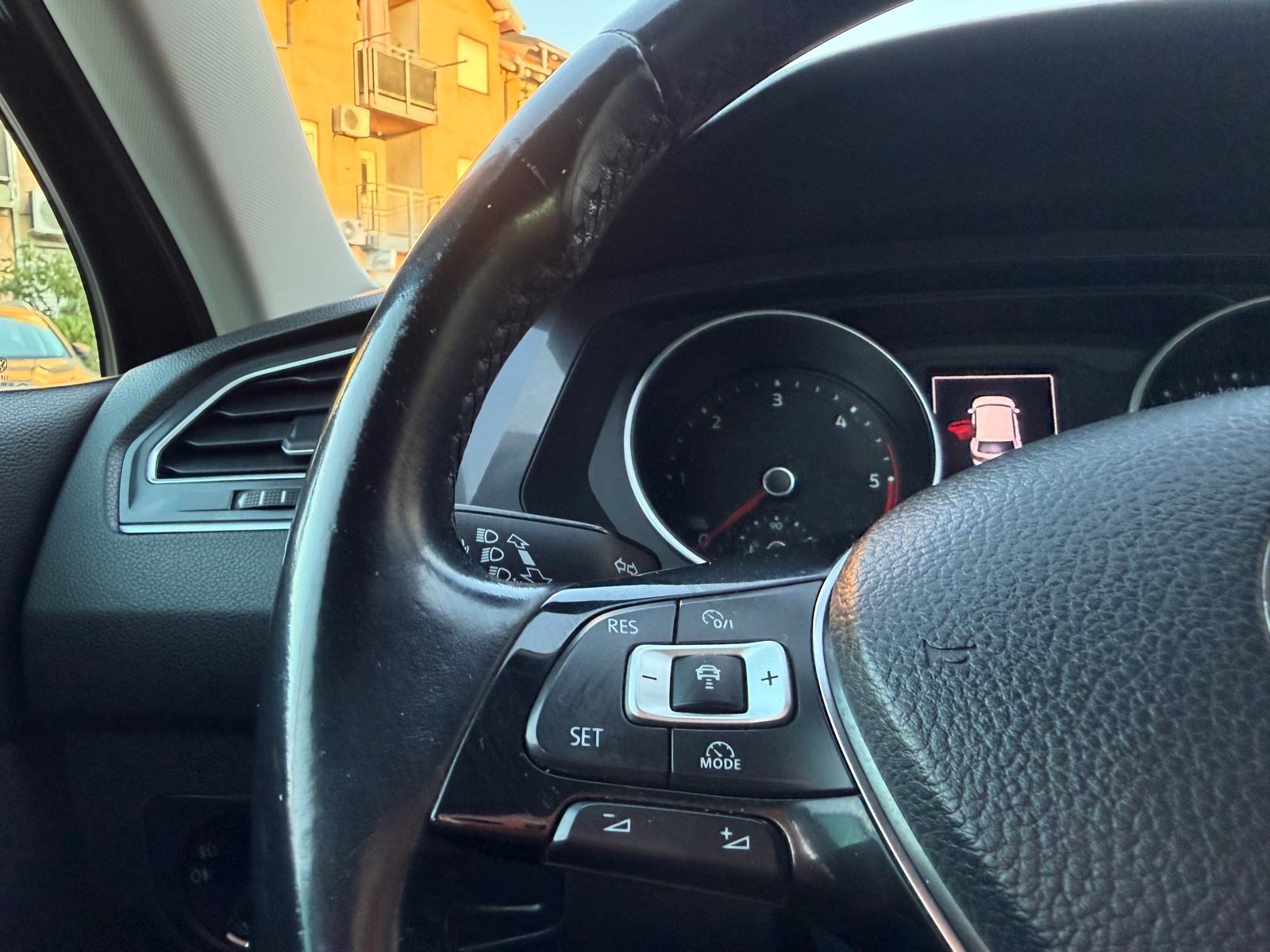 VW Tiguan 2,0 TDI 150ks✅HIGHLINE✅SERVISNA✅JAMSTVO, fotografija 11