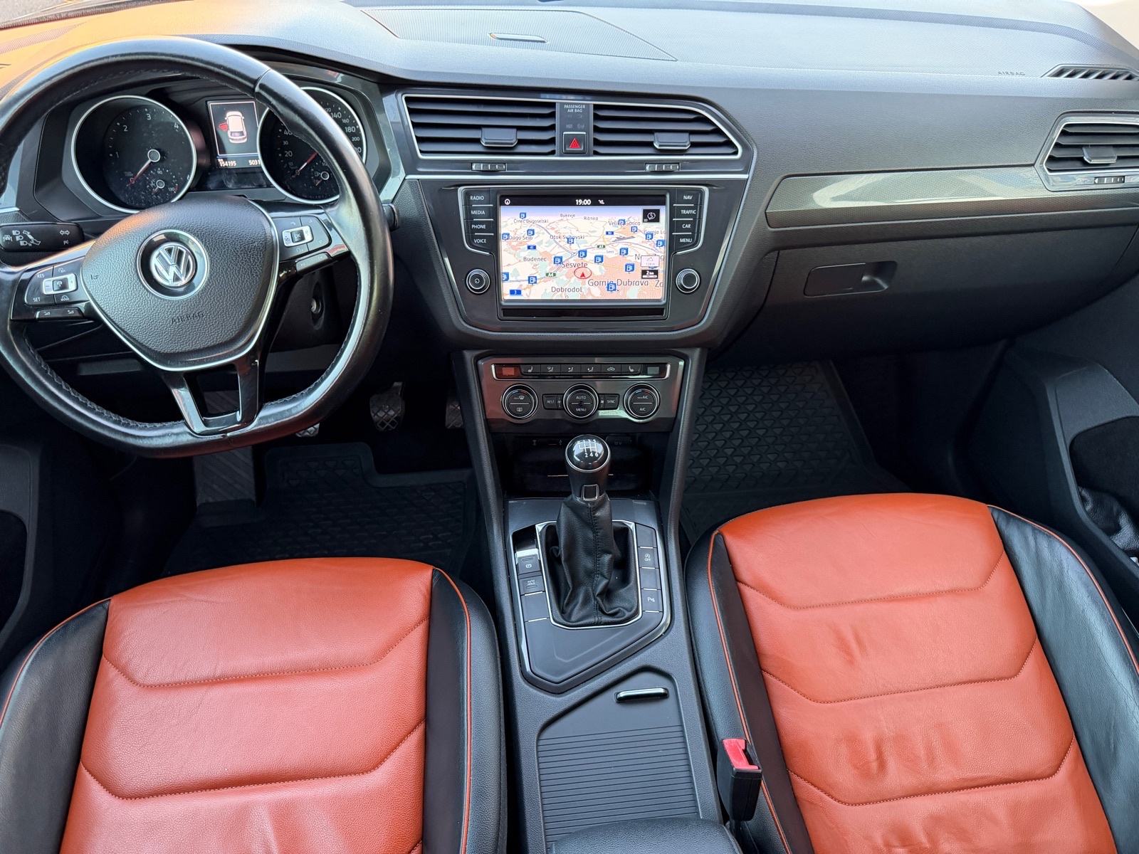 VW Tiguan 2,0 TDI 150ks✅HIGHLINE✅SERVISNA✅JAMSTVO, fotografija 15