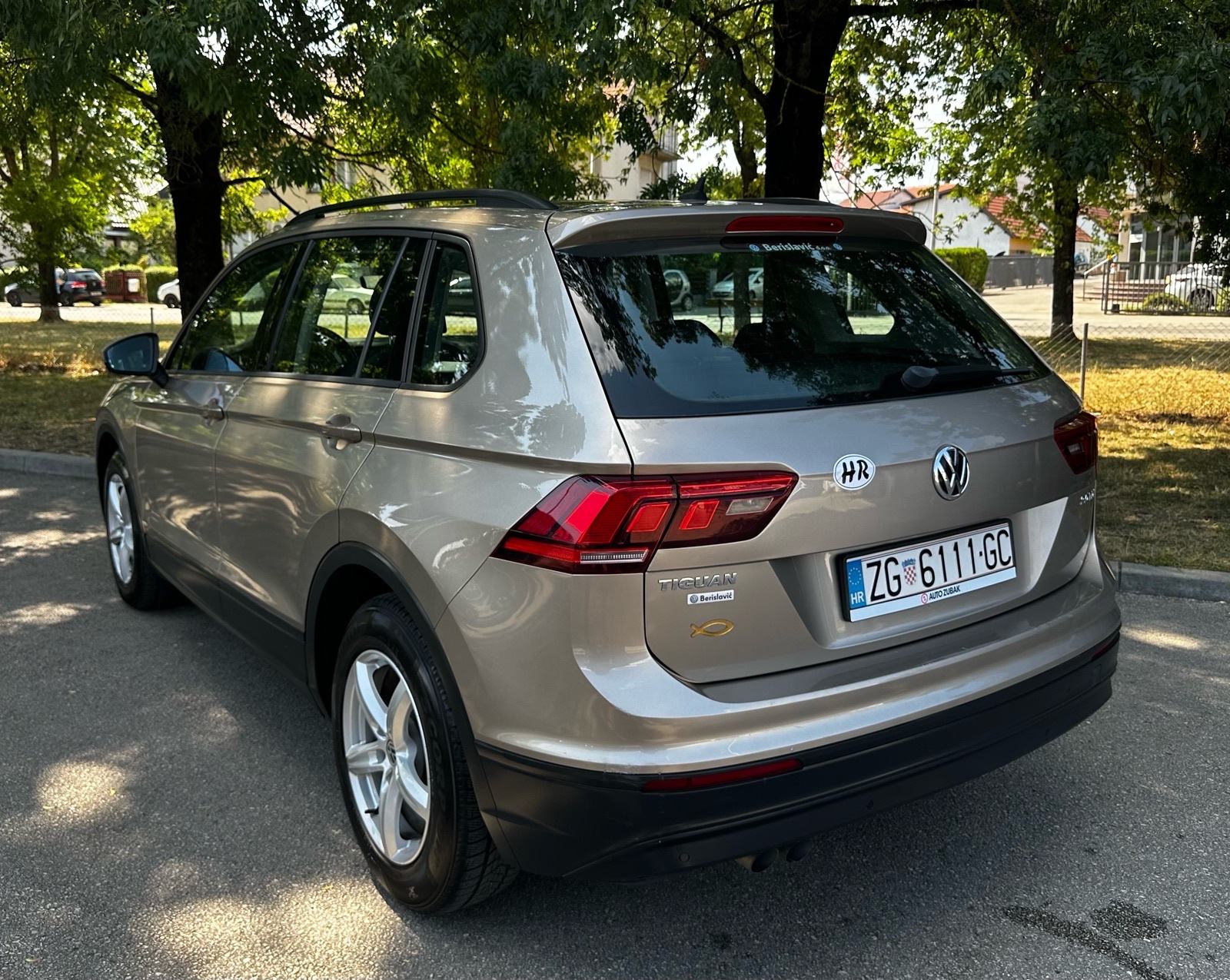 VW Tiguan 2,0 TDI Trendline*Hr.Auto*Prvi vlasnik*Klima*Odlično stanje*, fotografija 9