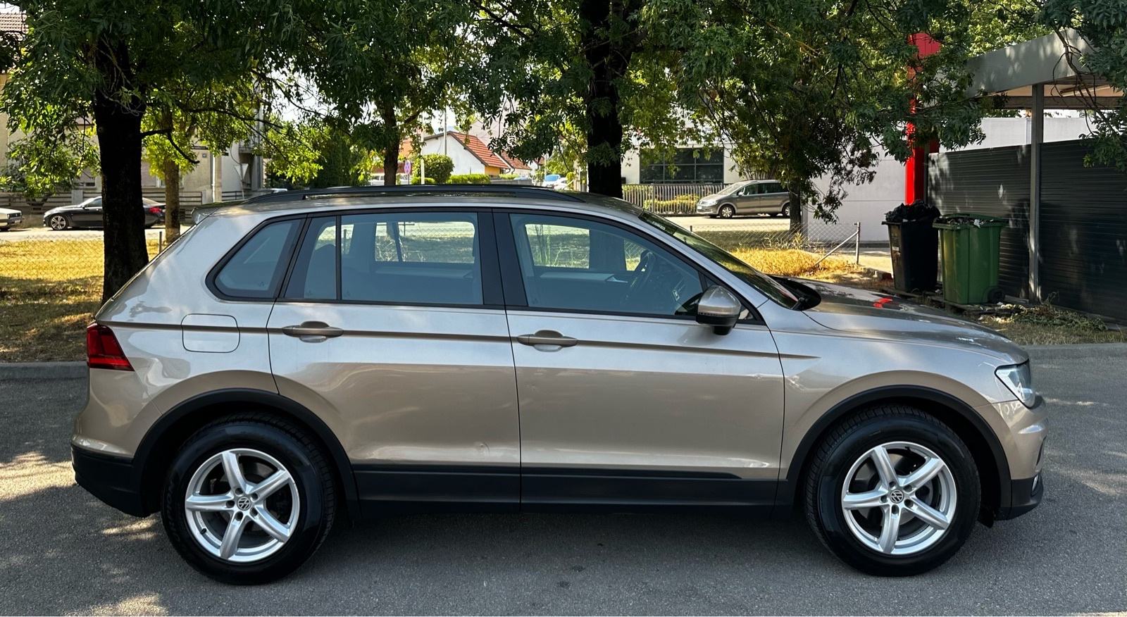 VW Tiguan 2,0 TDI Trendline*Hr.Auto*Prvi vlasnik*Klima*Odlično stanje*, fotografija 5