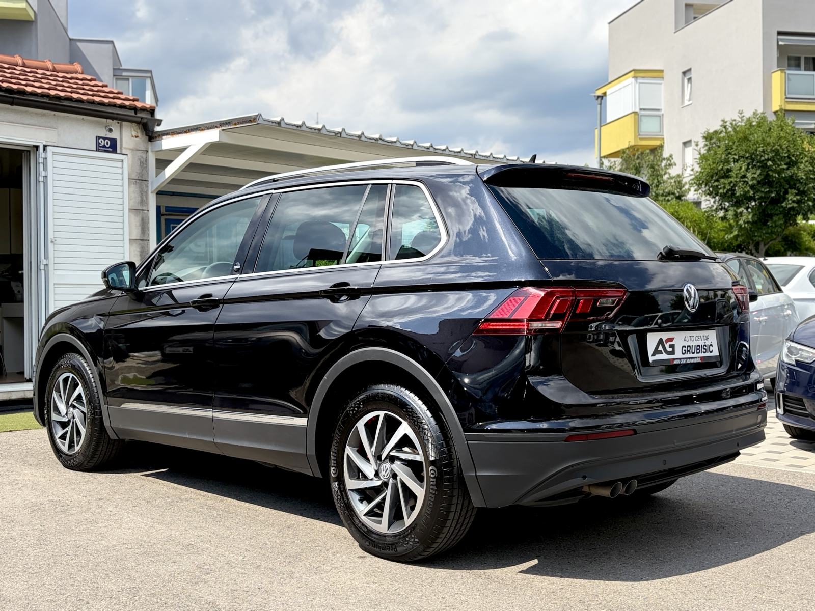 VW Tiguan 2,0 TDI *Virtual Cockpit* *Servisna* *Jamstvo*, fotografija 6