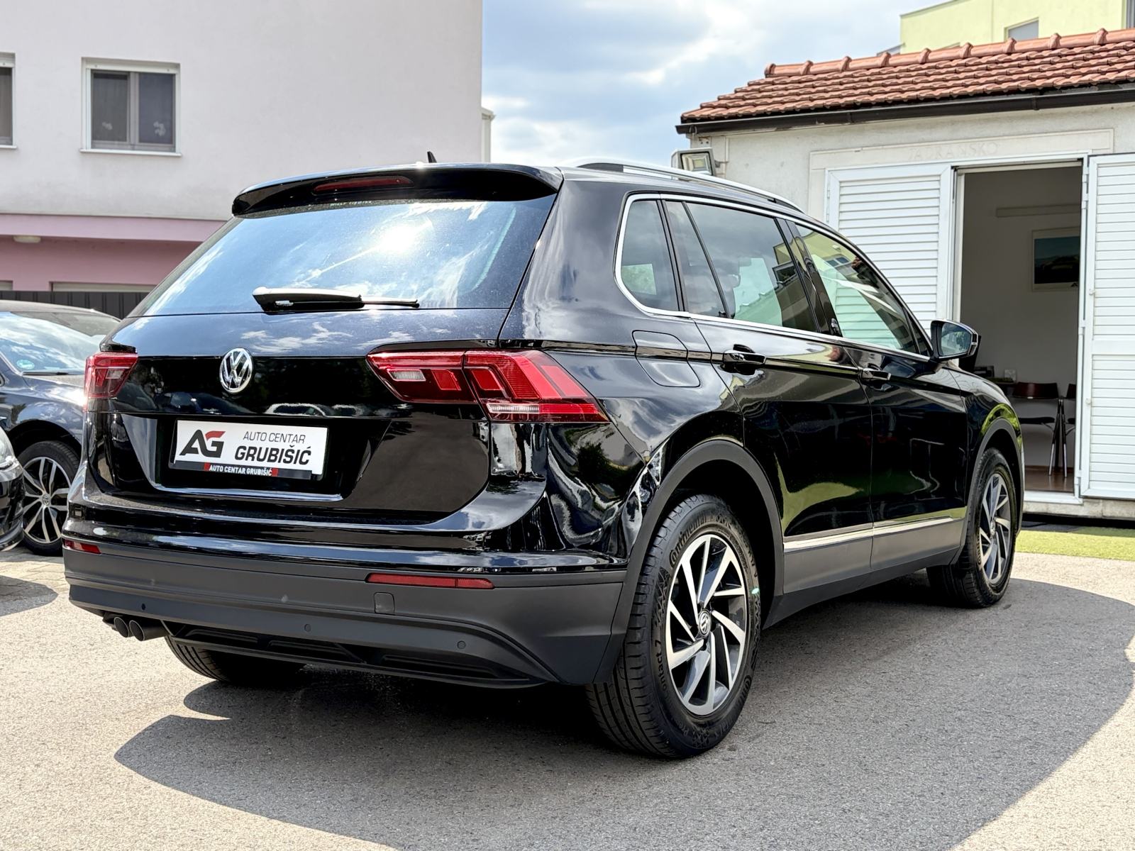 VW Tiguan 2,0 TDI *Virtual Cockpit* *Servisna* *Jamstvo*, fotografija 13