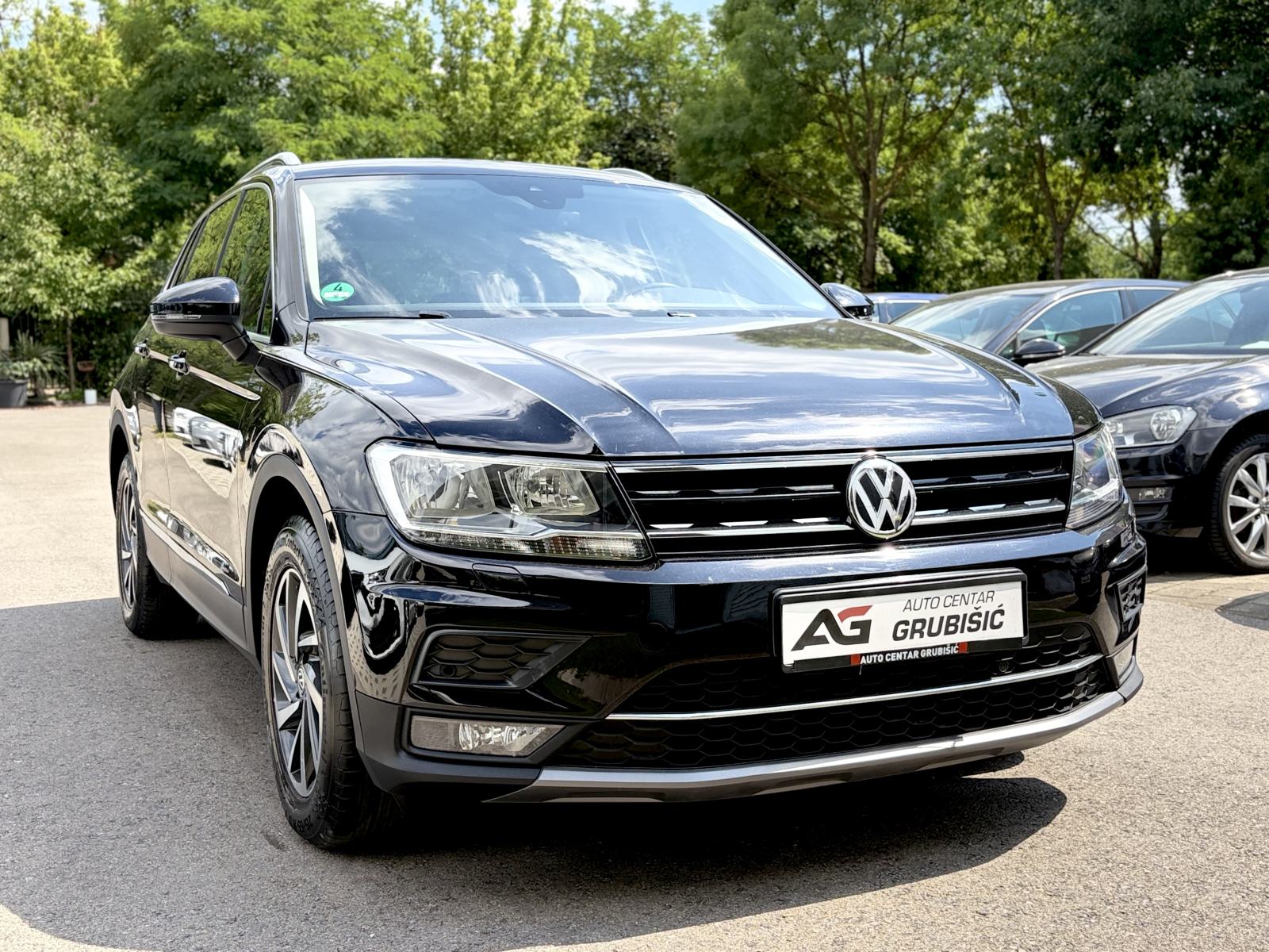 VW Tiguan 2,0 TDI *Virtual Cockpit* *Servisna* *Jamstvo*, fotografija 1