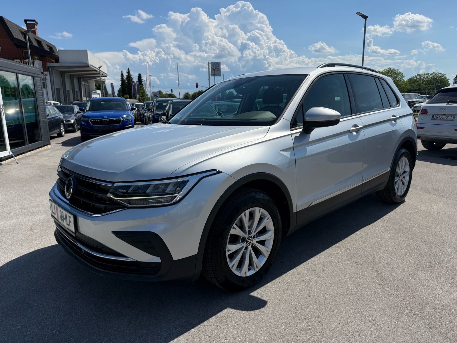 VW Tiguan‼️2g JAMSTVO‼️2.0tdi DSG (2022) | Virtual, grijanje sjedala.., fotografija 1