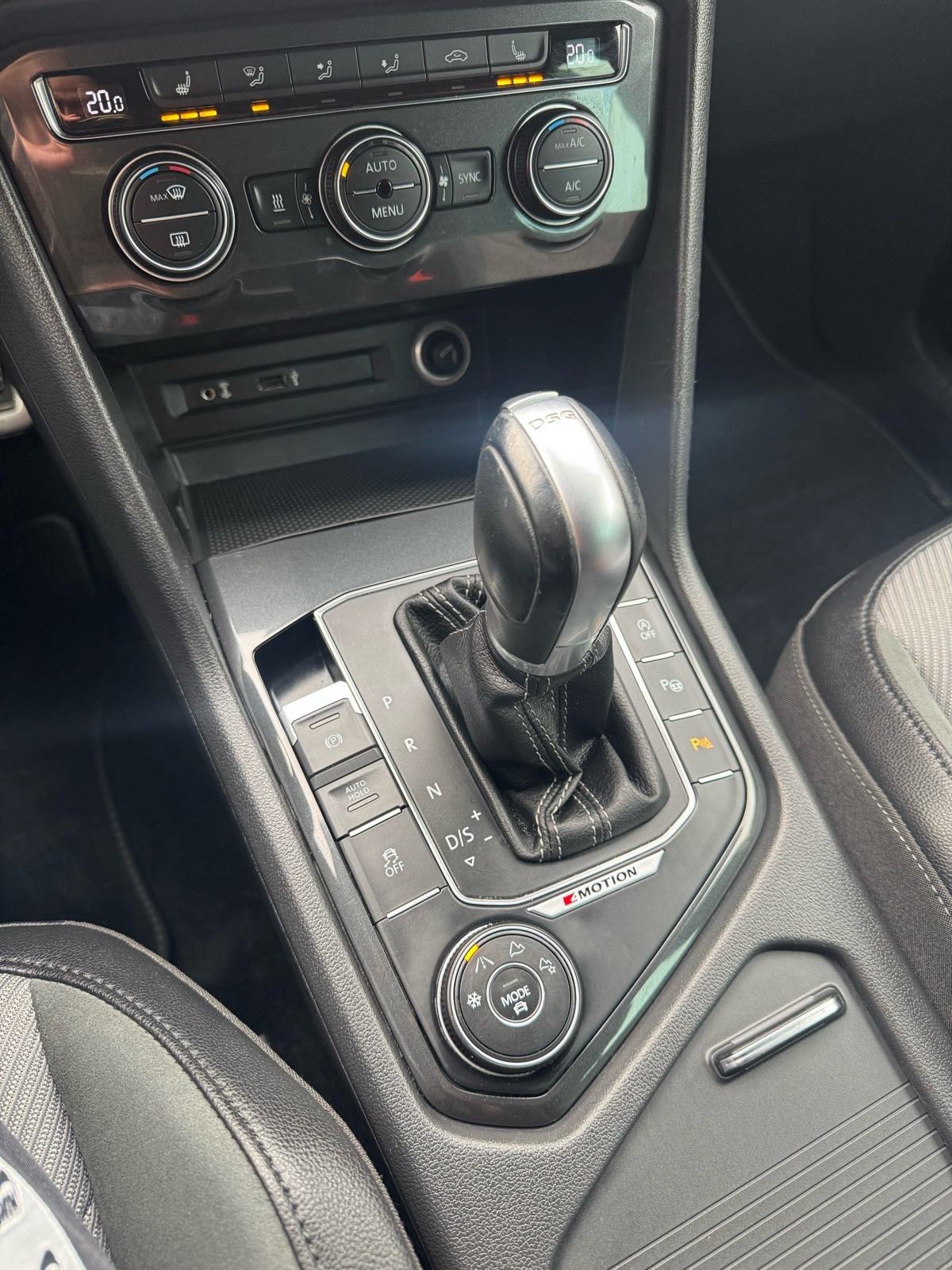 VW Tiguan 2.0Tdi DSG * 2x R Line * 190ks * 4motion, fotografija 19