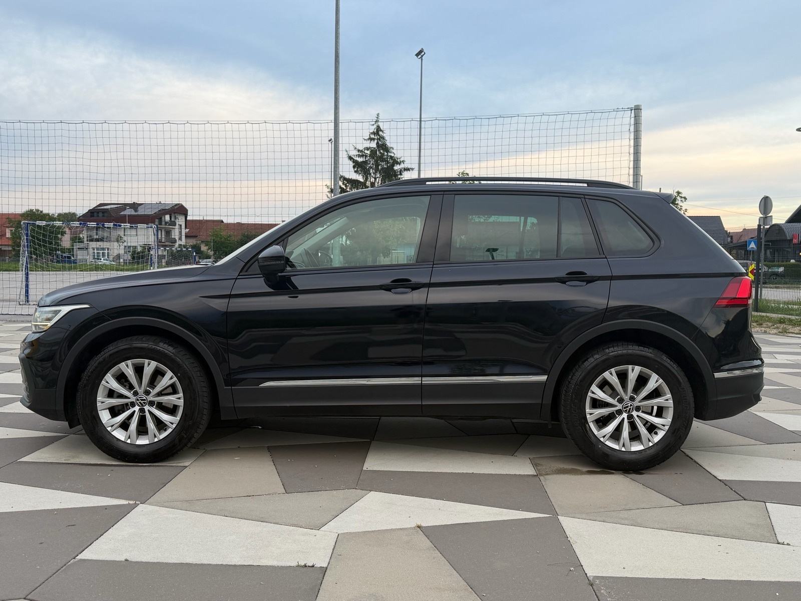 VW Tiguan 2,0 TDI DSG - ACC, LED, VELIKI + MALI SERVIS, REG. 05/2027, fotografija 5