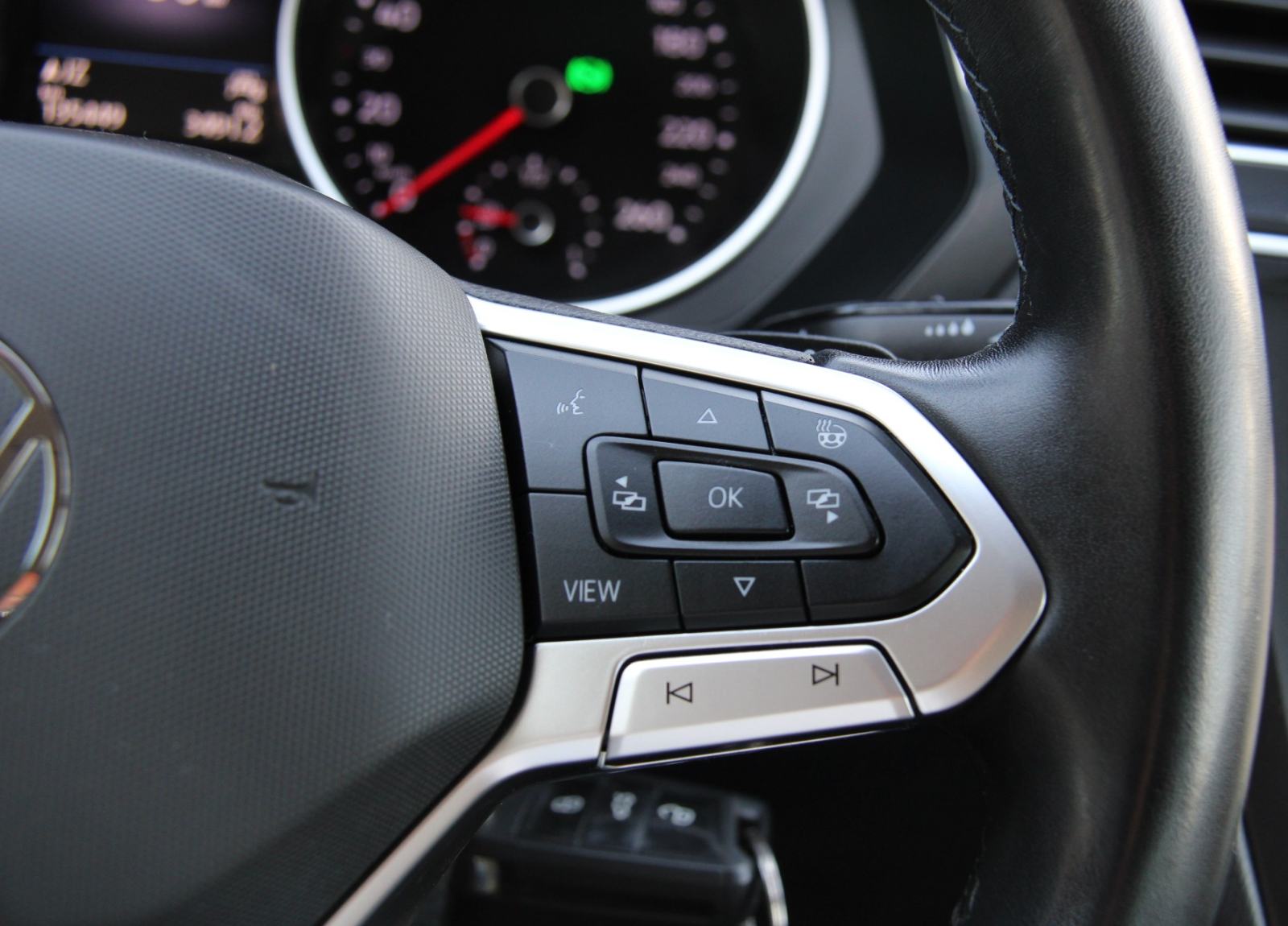 ➡️ VW Tiguan 2.0TDI DSG LED ALU NAVI PDC Cam360° Tempomat 2021., fotografija 17