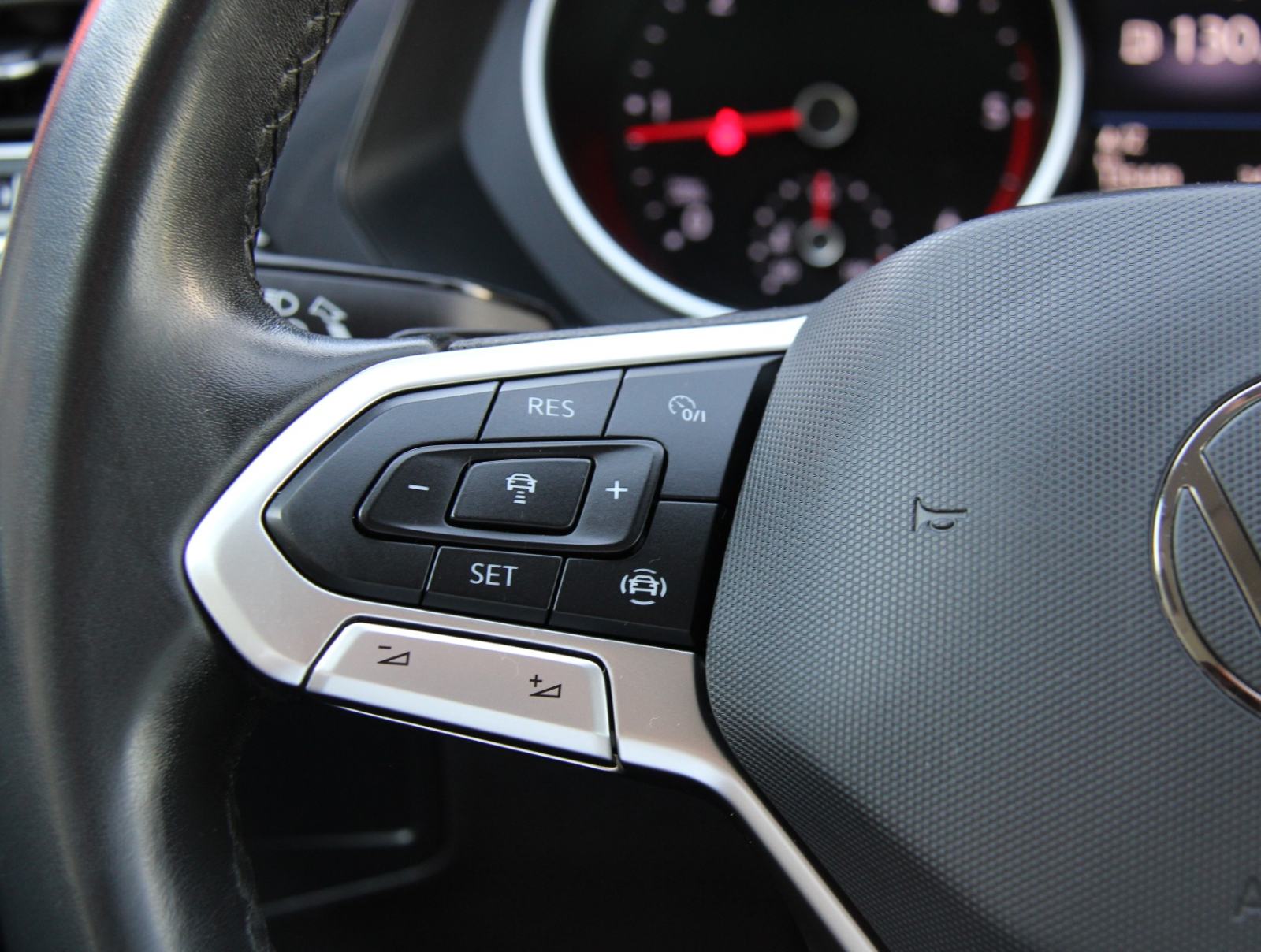 ➡️ VW Tiguan 2.0TDI DSG LED ALU NAVI PDC Cam360° Tempomat 2021., fotografija 16