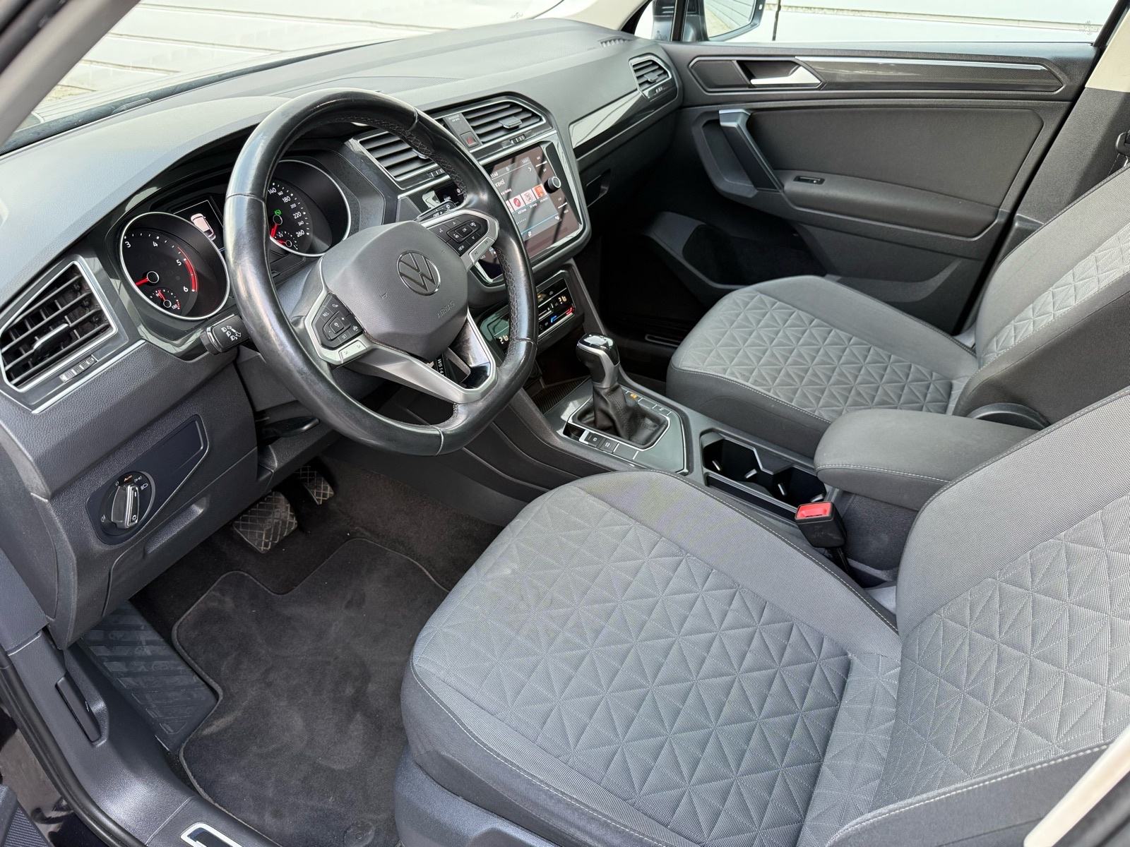 VW Tiguan 2,0 TDI LEASING BEZ UČEŠĆA, AUTOMAT, NAVI, KLIMA3ZONE, 1VL, fotografija 10