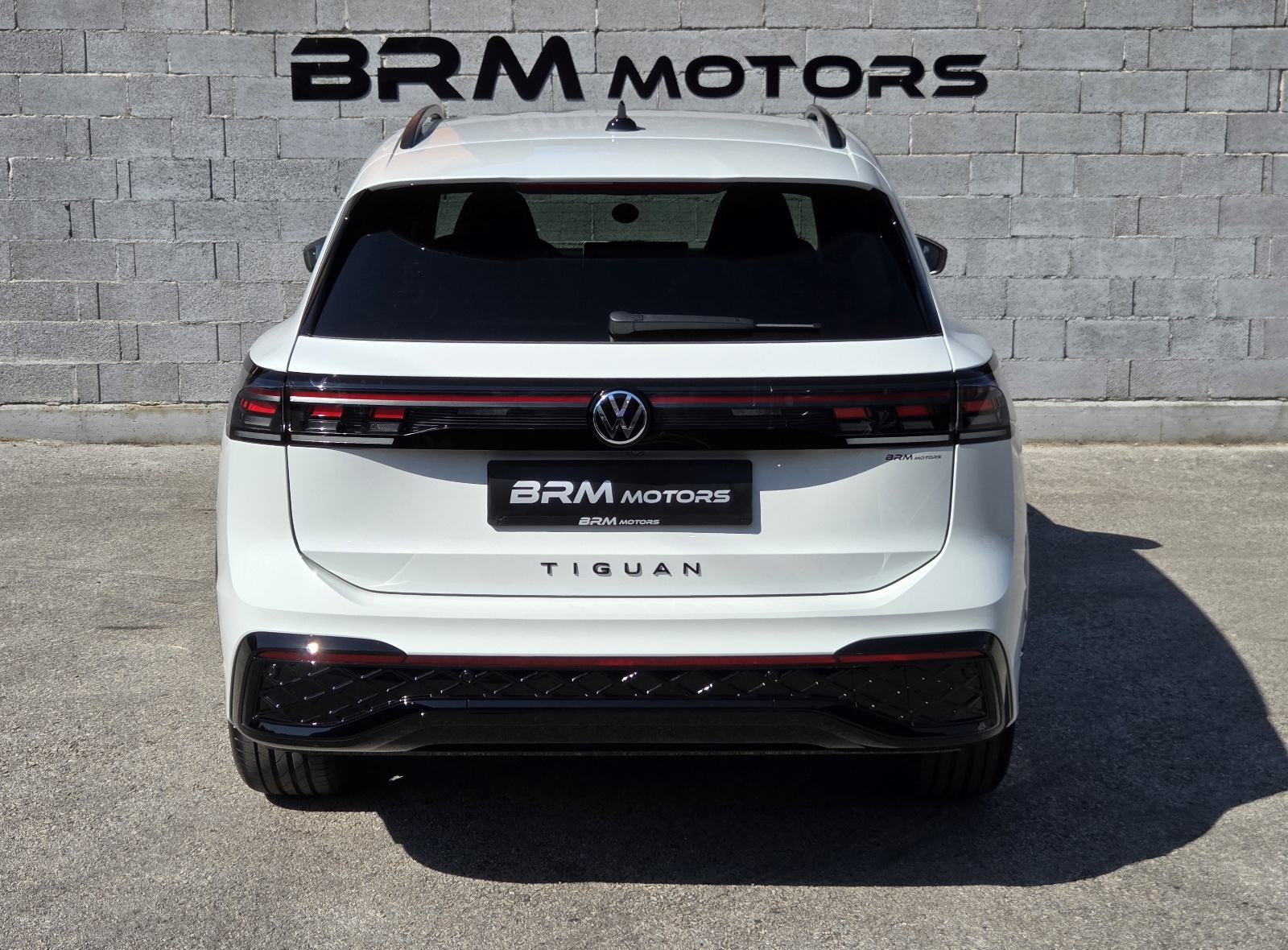 VW Tiguan 2,0TDI DSG R-LINE 4JOY -2026.g.--2.900km--NOVOOO--, fotografija 2