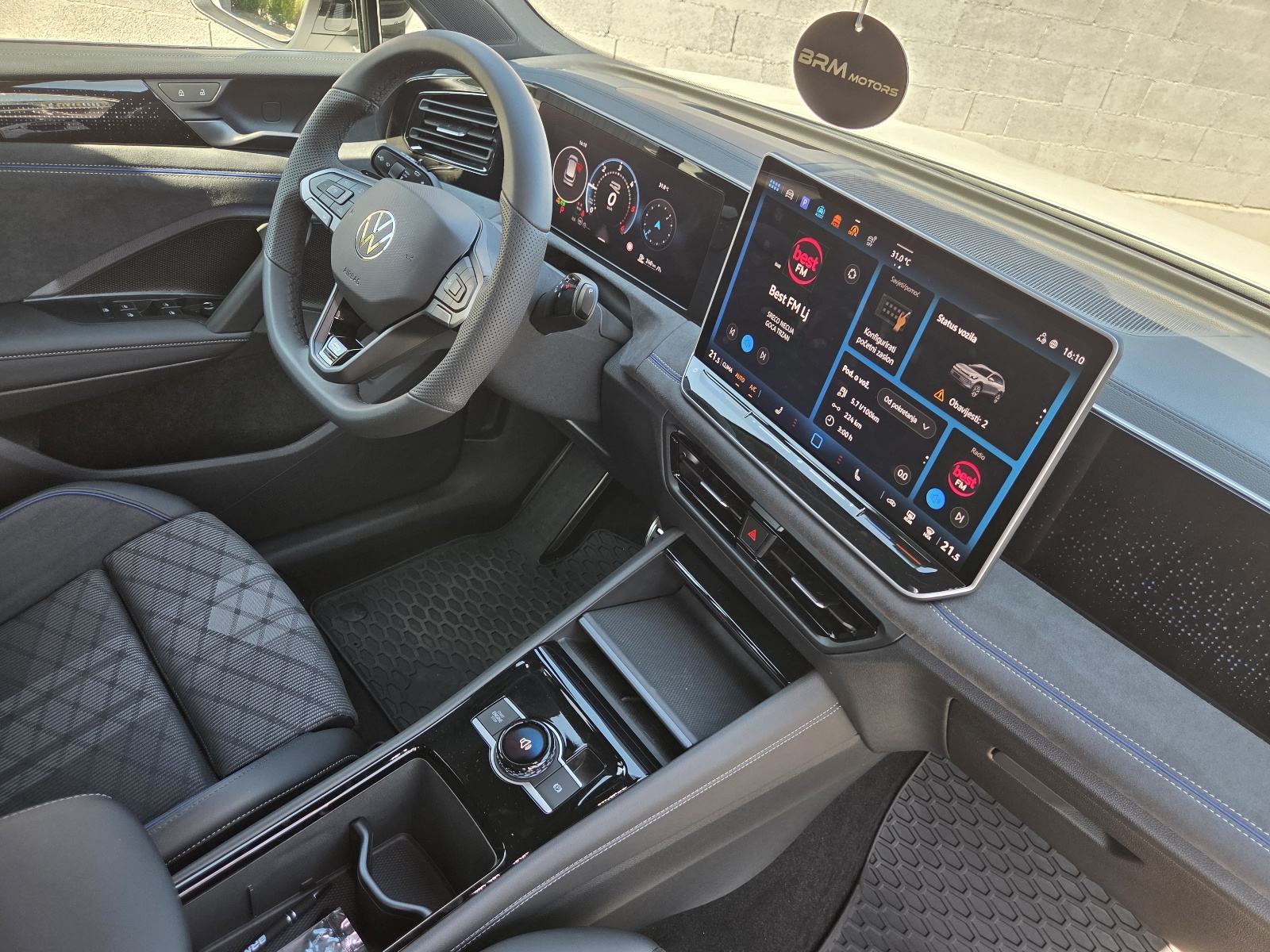 VW Tiguan 2,0TDI DSG R-LINE 4JOY -2026.g.--2.900km--NOVOOO--, fotografija 17
