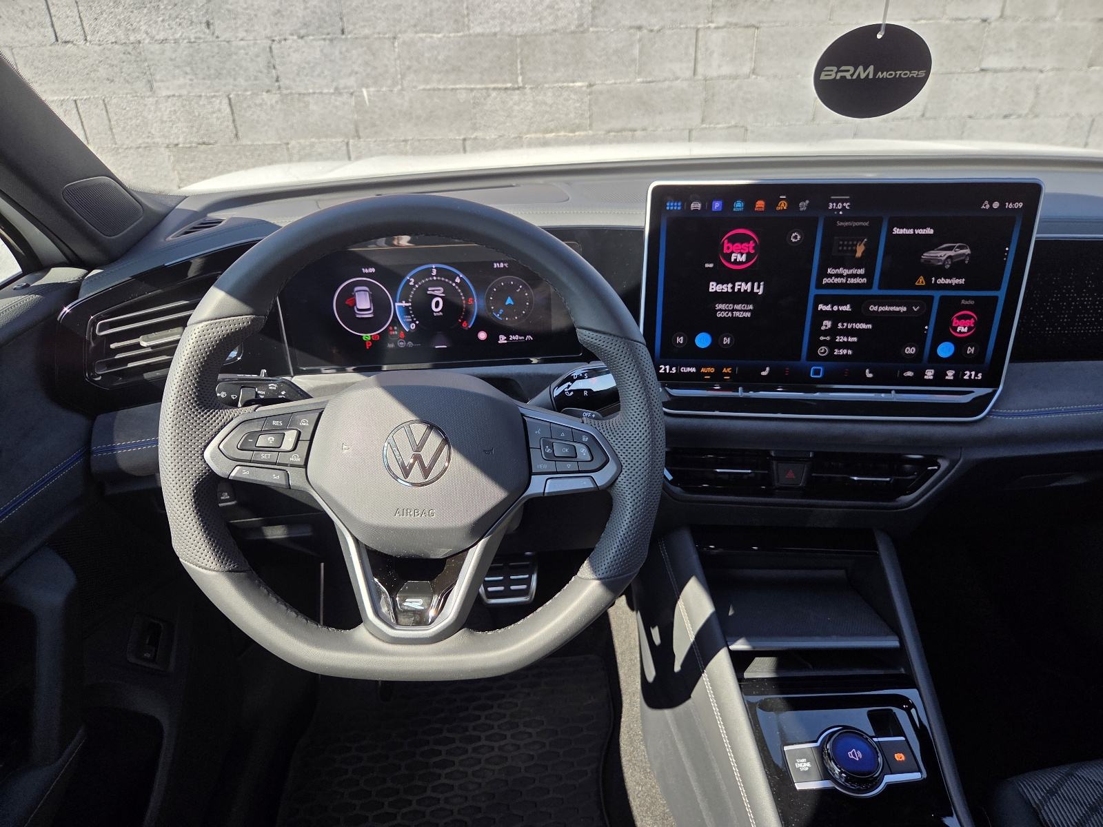VW Tiguan 2,0TDI DSG R-LINE 4JOY -2026.g.--2.900km--NOVOOO--, fotografija 20