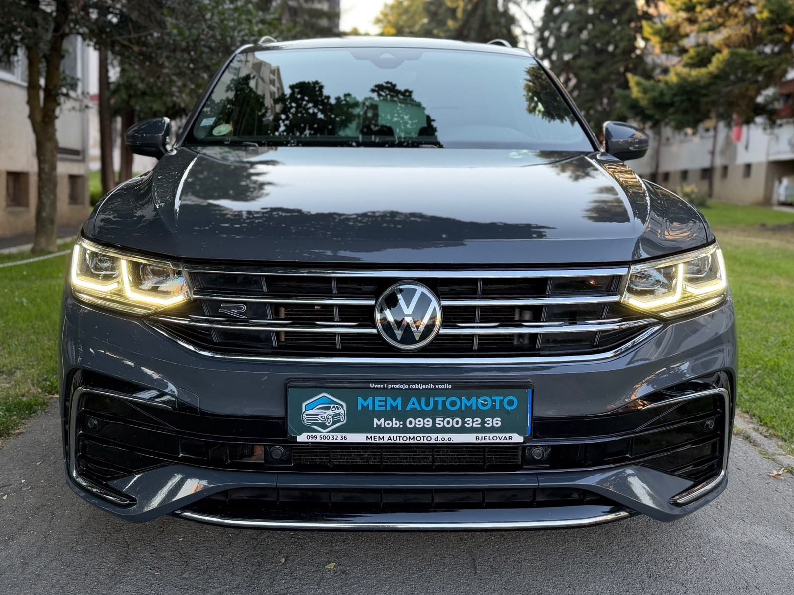 VW Tiguan 2.0Tdi DSG * R Line *MATRIX, VIRTUAL,KOŽA, KAMERA* SERVISNA, fotografija 2