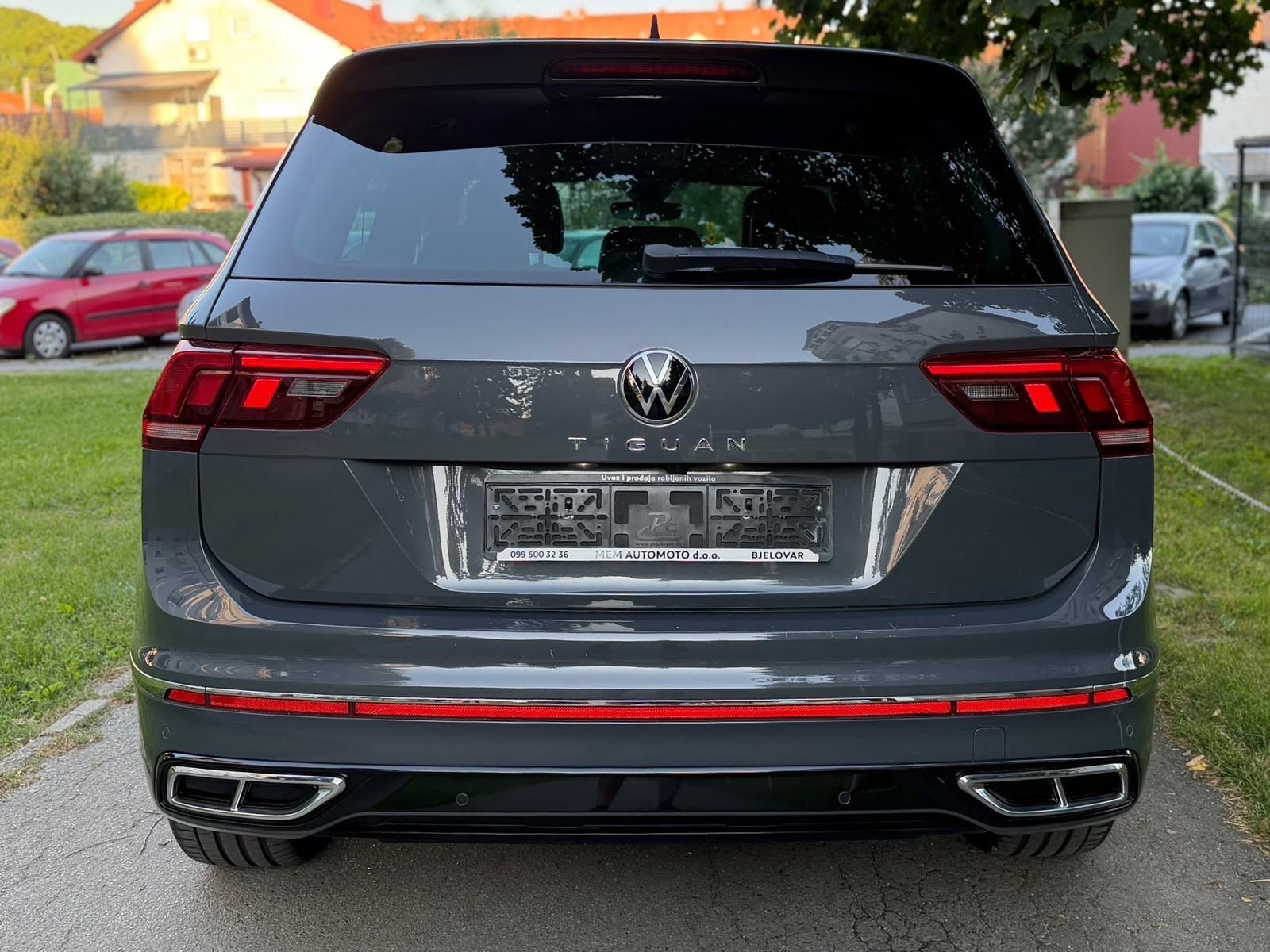 VW Tiguan 2.0Tdi DSG * R Line *MATRIX, VIRTUAL,KOŽA, KAMERA* SERVISNA, fotografija 7