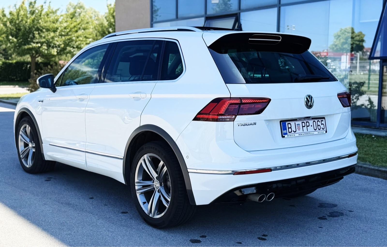VW Tiguan 2,0Tdi * DSG * R Line * Virtual, Pano, Matrix, Alcantara *, fotografija 5