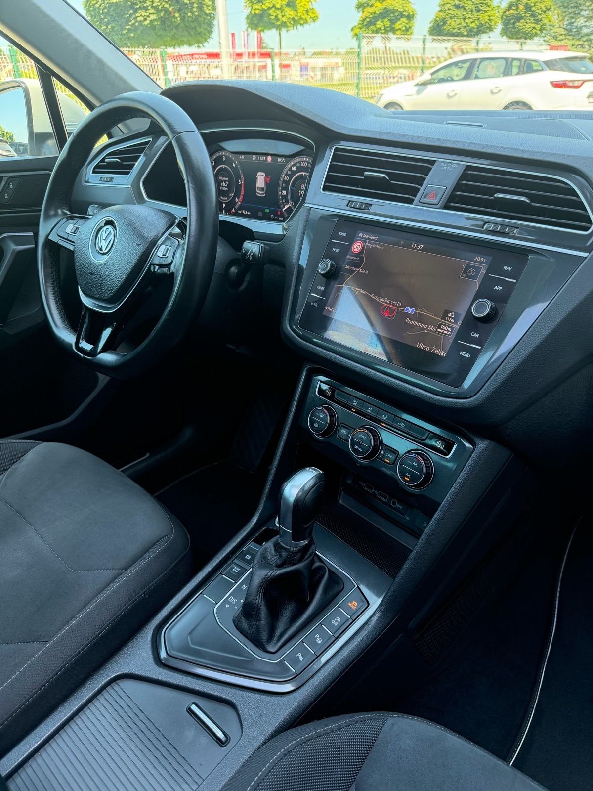 VW Tiguan 2,0Tdi * DSG * R Line * Virtual, Pano, Matrix, Alcantara *, fotografija 14