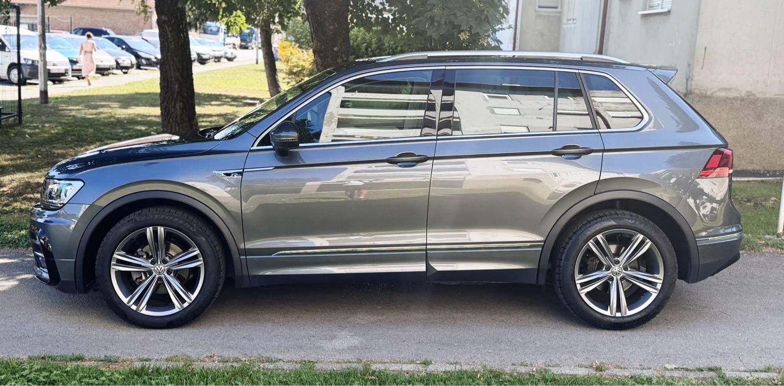 VW Tiguan 2,0Tdi *DSG* R Line * VIRTUAL * Top stanje!, fotografija 4