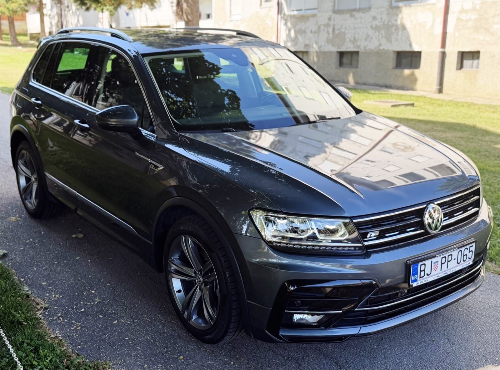 VW Tiguan 2,0Tdi *DSG* R Line * VIRTUAL * Top stanje!, fotografija 8