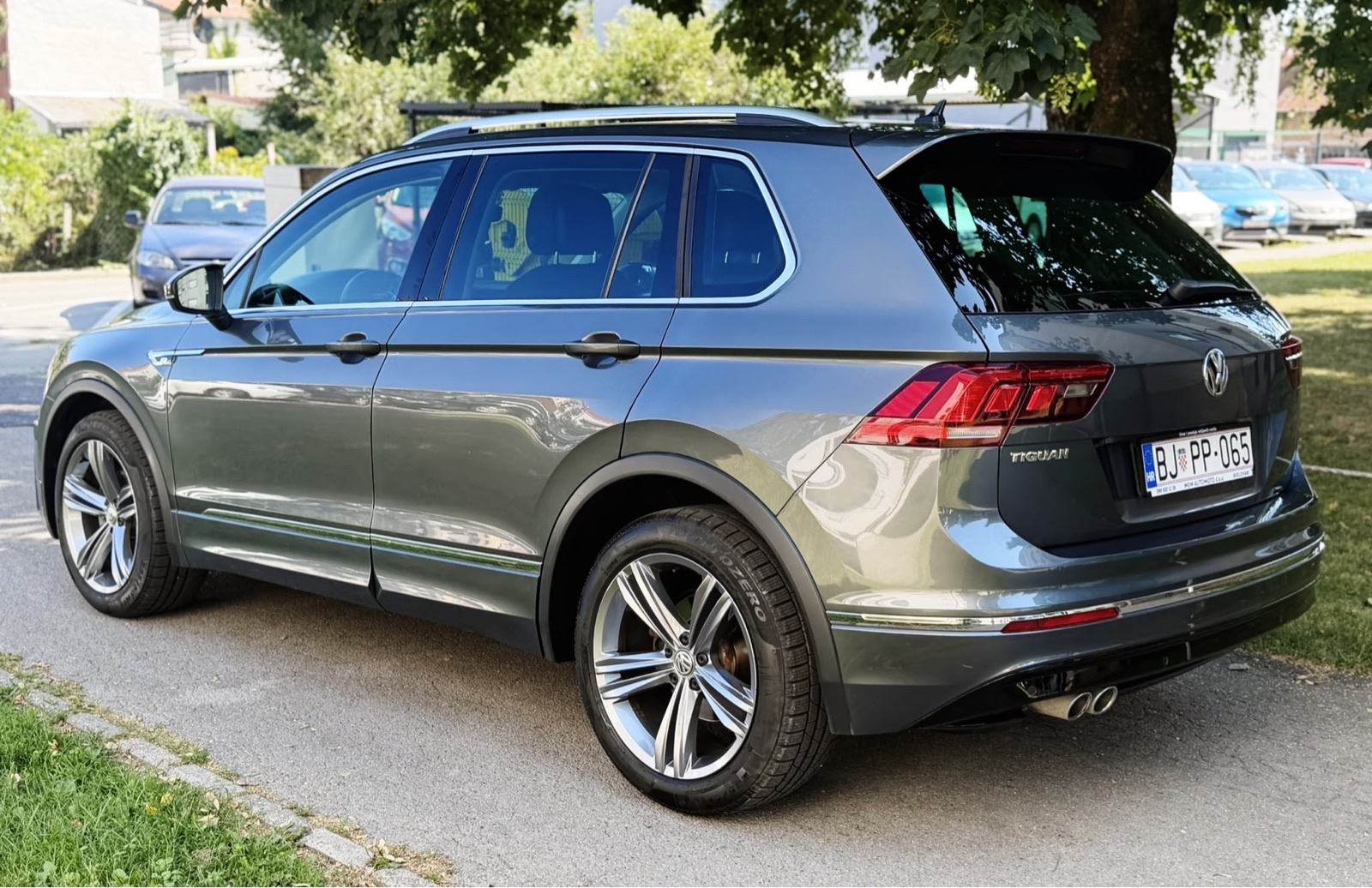 VW Tiguan 2,0Tdi *DSG* R Line * VIRTUAL * Top stanje!, fotografija 7