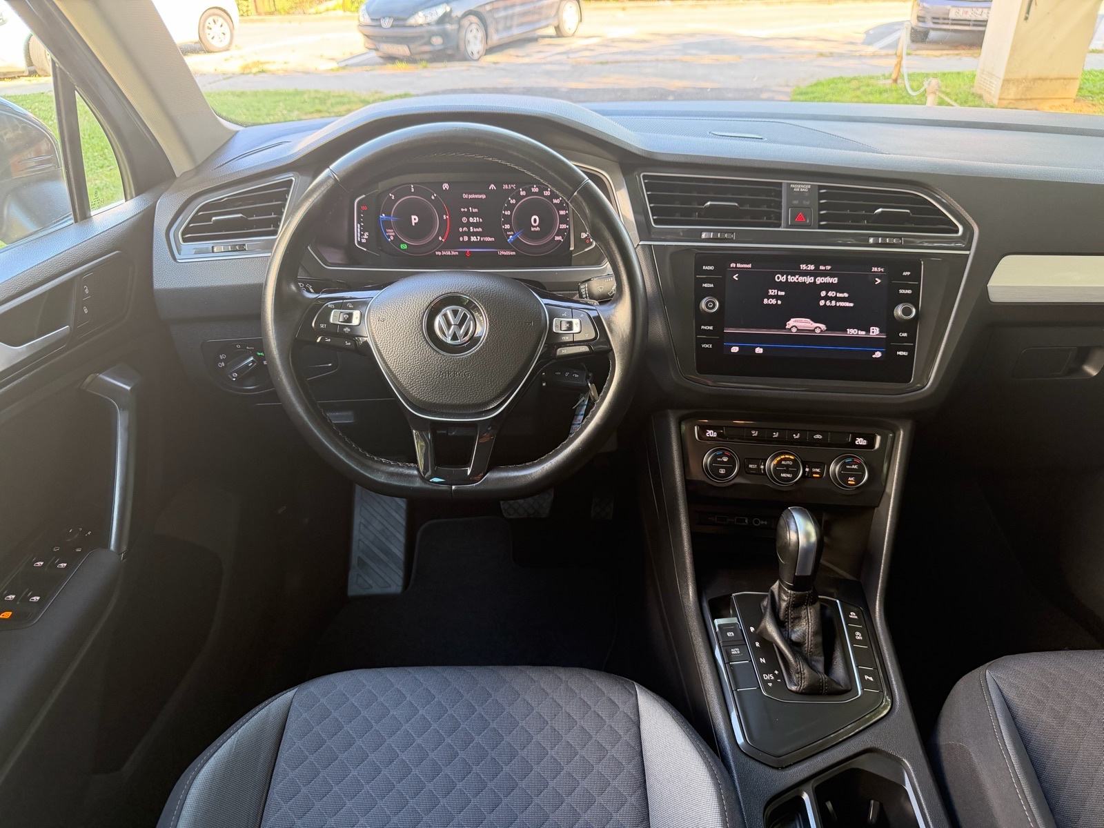 VW Tiguan 2,0Tdi *DSG* R Line * VIRTUAL * Top stanje!, fotografija 12