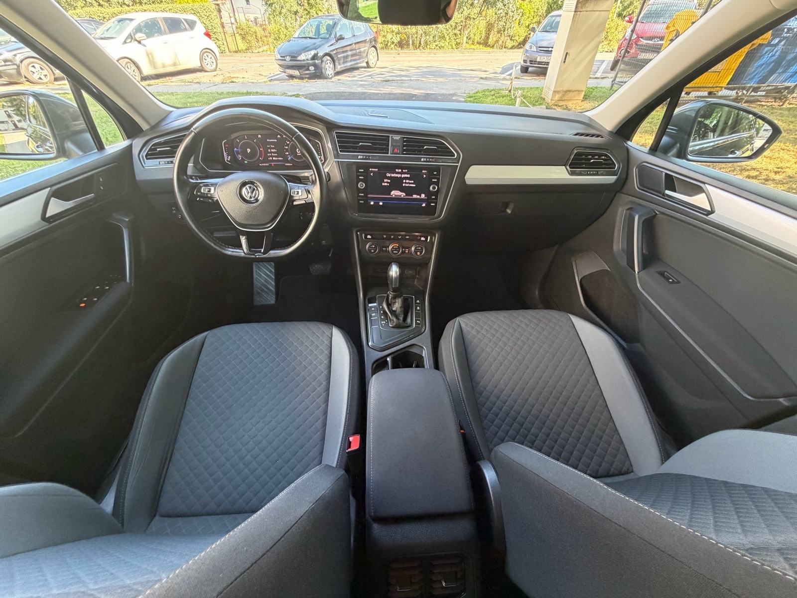 VW Tiguan 2,0Tdi *DSG* R Line * VIRTUAL * Top stanje!, fotografija 11