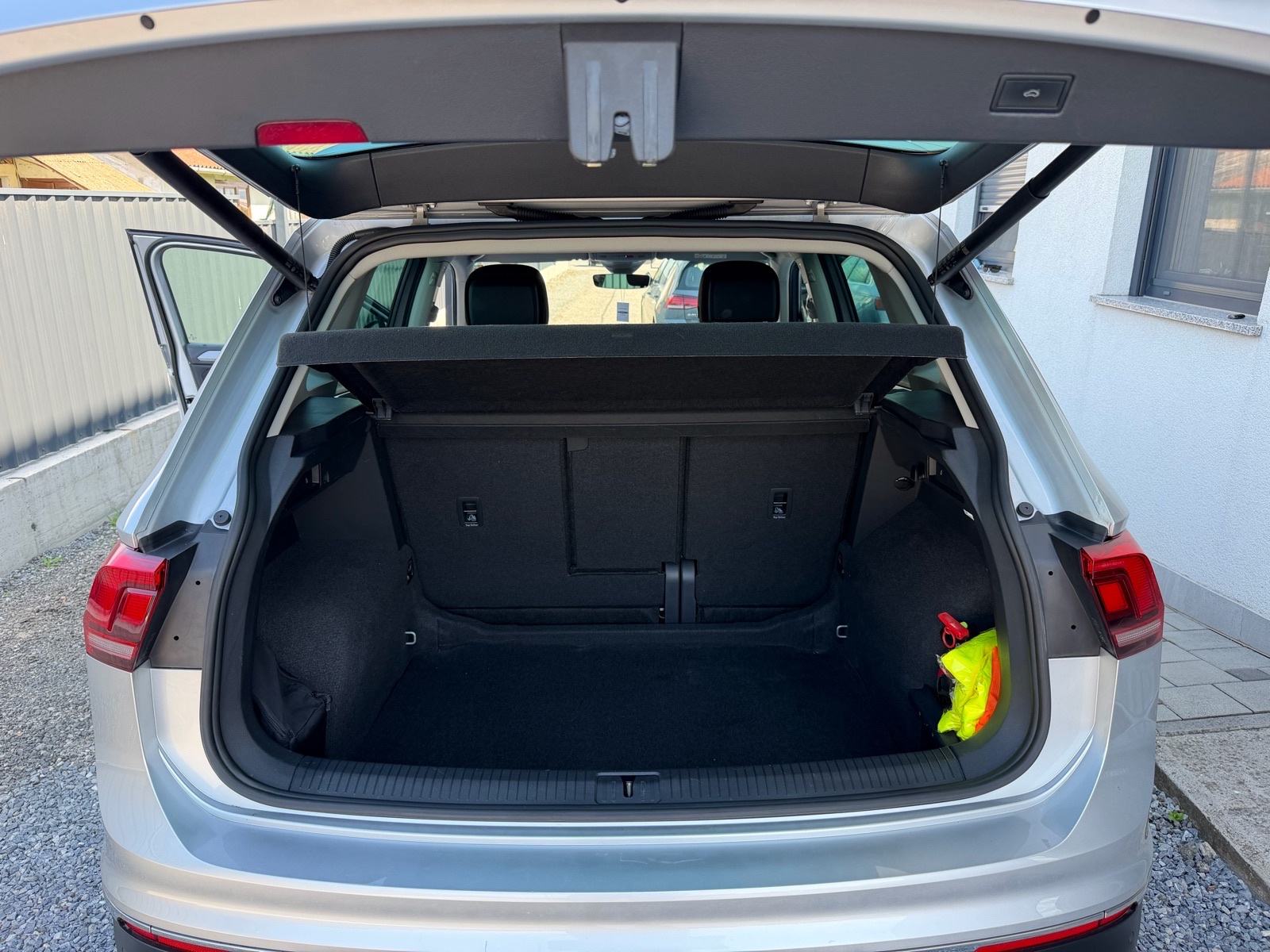 VW Tiguan 2.0TDI KAMERA/VIRTUAL COCPIT/NAVIGACIJA/111800km, fotografija 19