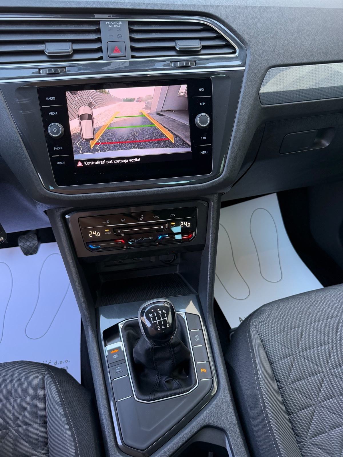 VW Tiguan 2.0TDI KAMERA/VIRTUAL COCPIT/NAVIGACIJA/111800km, fotografija 12