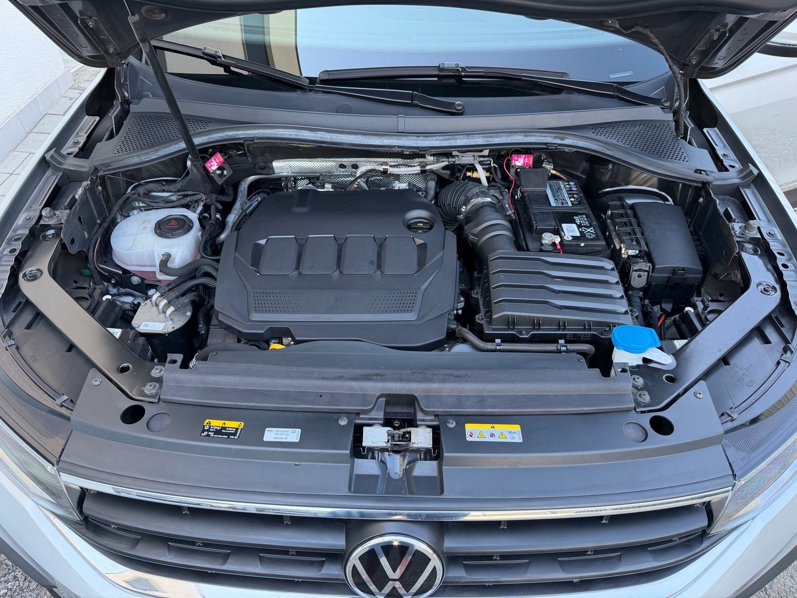 VW Tiguan 2.0TDI KAMERA/VIRTUAL COCPIT/NAVIGACIJA/111800km, fotografija 20