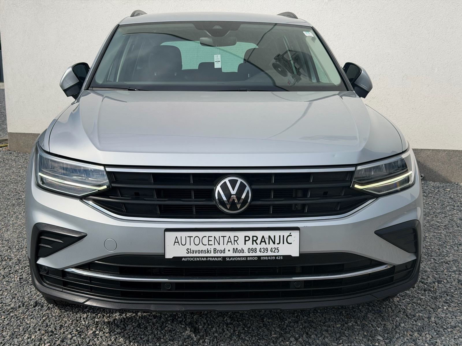 VW Tiguan 2.0TDI KAMERA/VIRTUAL COCPIT/NAVIGACIJA/111800km, fotografija 3