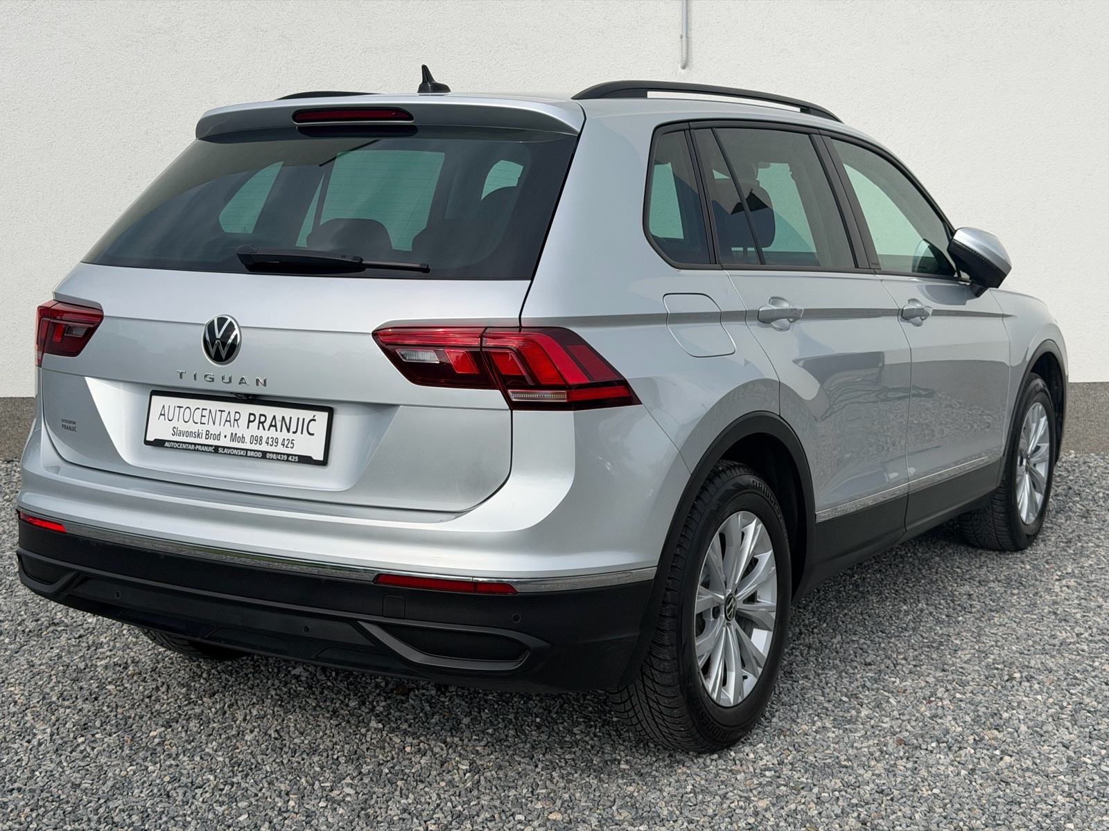 VW Tiguan 2.0TDI KAMERA/VIRTUAL COCPIT/NAVIGACIJA/111800km, fotografija 6