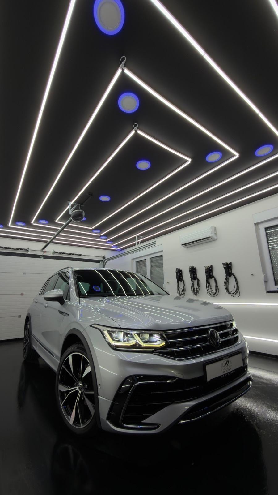 VW Tiguan 2,0TDI°R LINE°20”°MATRIX°VIRTUAL°NAVI°AMBI°LEASINGBEZUČEŠĆA°, fotografija 1