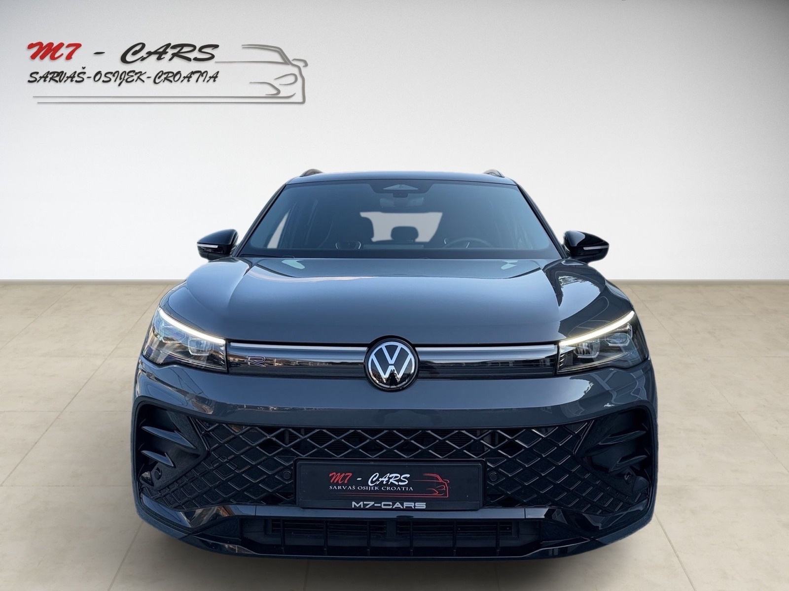 VW Tiguan 2,0tdi R-LINE BLACK-STYLE 142kw 4motion IQ-LED ALU19, fotografija 3