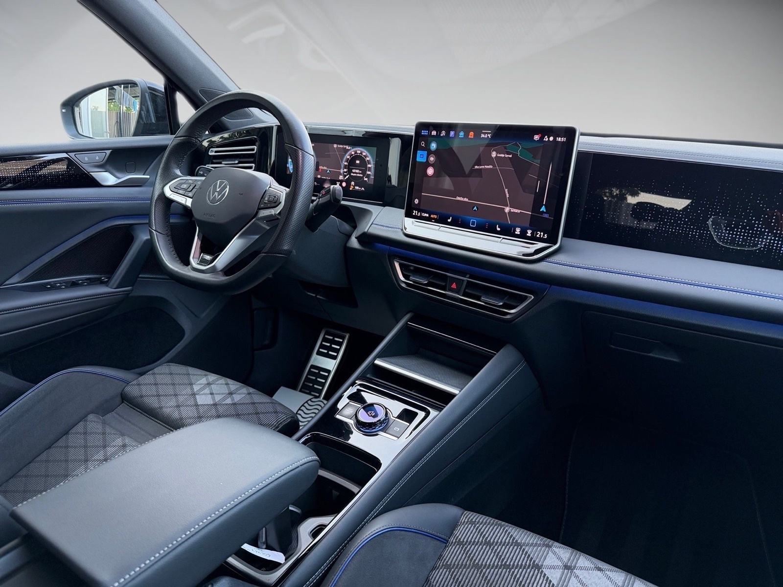 VW Tiguan 2,0tdi R-LINE BLACK-STYLE 142kw 4motion IQ-LED ALU19, fotografija 19
