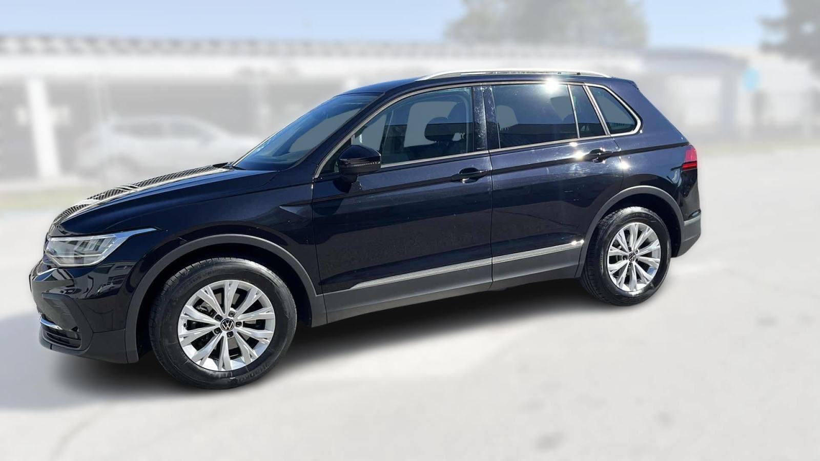 VW TIGUAN 2022 • PREMIUM jamstvo • AutoZubak Rabljena, fotografija 4