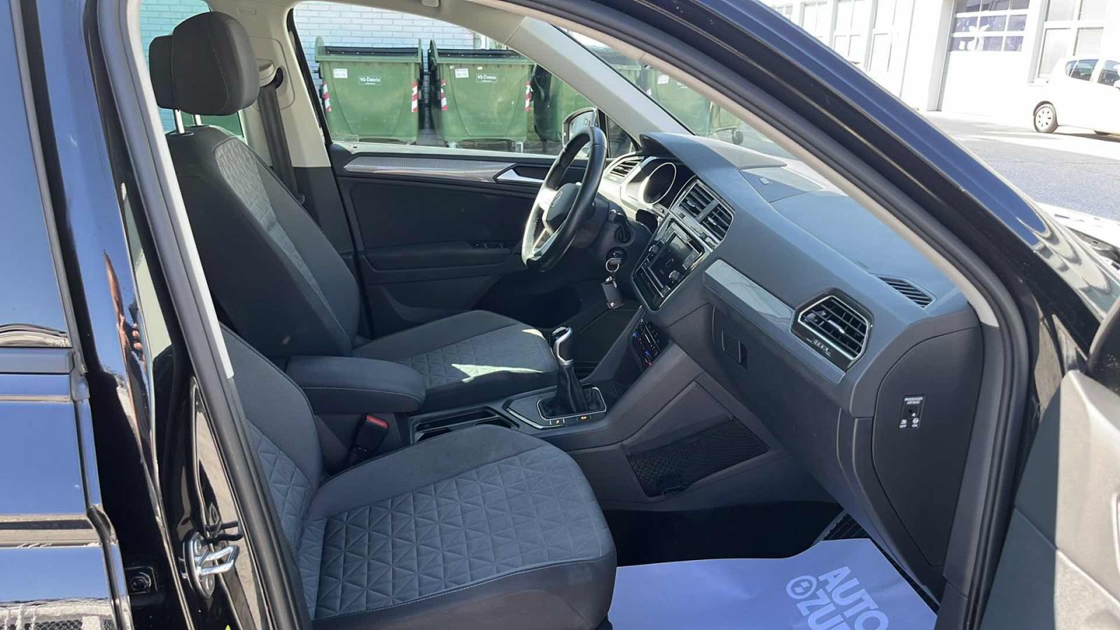 VW TIGUAN 2022 • PREMIUM jamstvo • AutoZubak Rabljena, fotografija 9