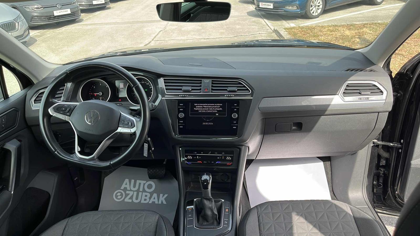 VW TIGUAN 2022 • PREMIUM jamstvo • AutoZubak Rabljena, fotografija 11