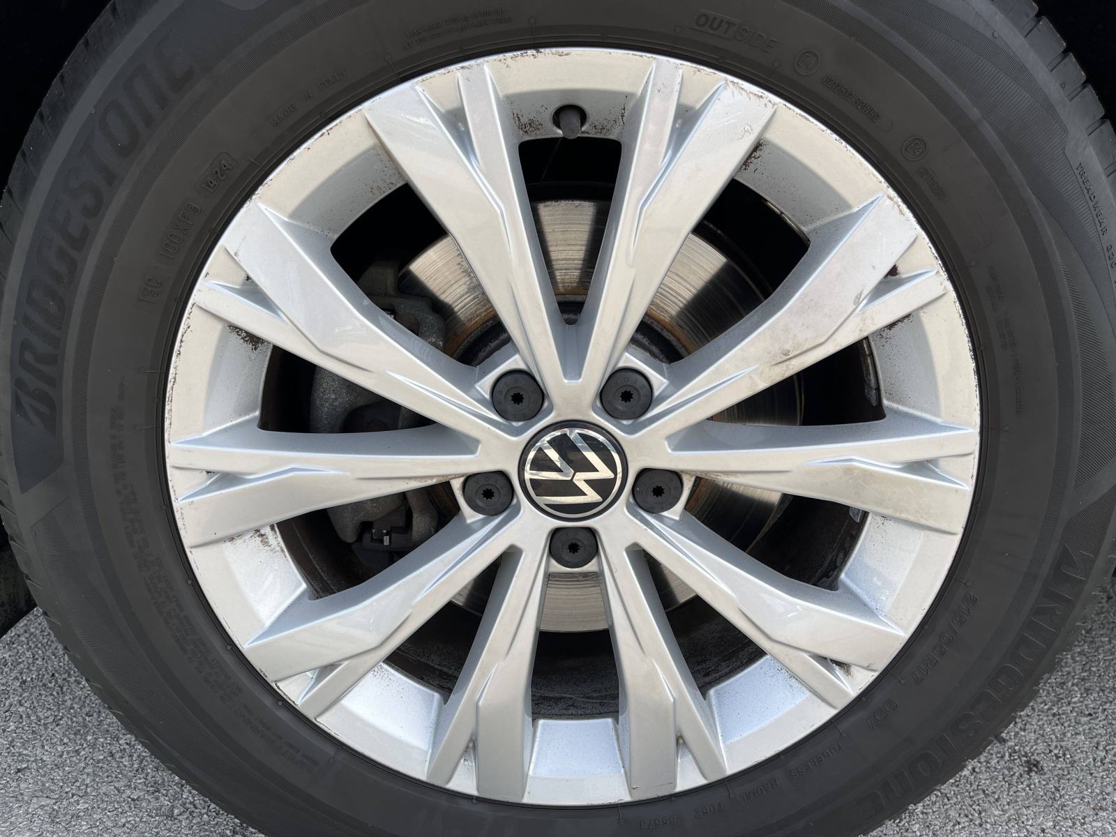 VW TIGUAN 2022 • PREMIUM jamstvo • AutoZubak Rabljena, fotografija 15