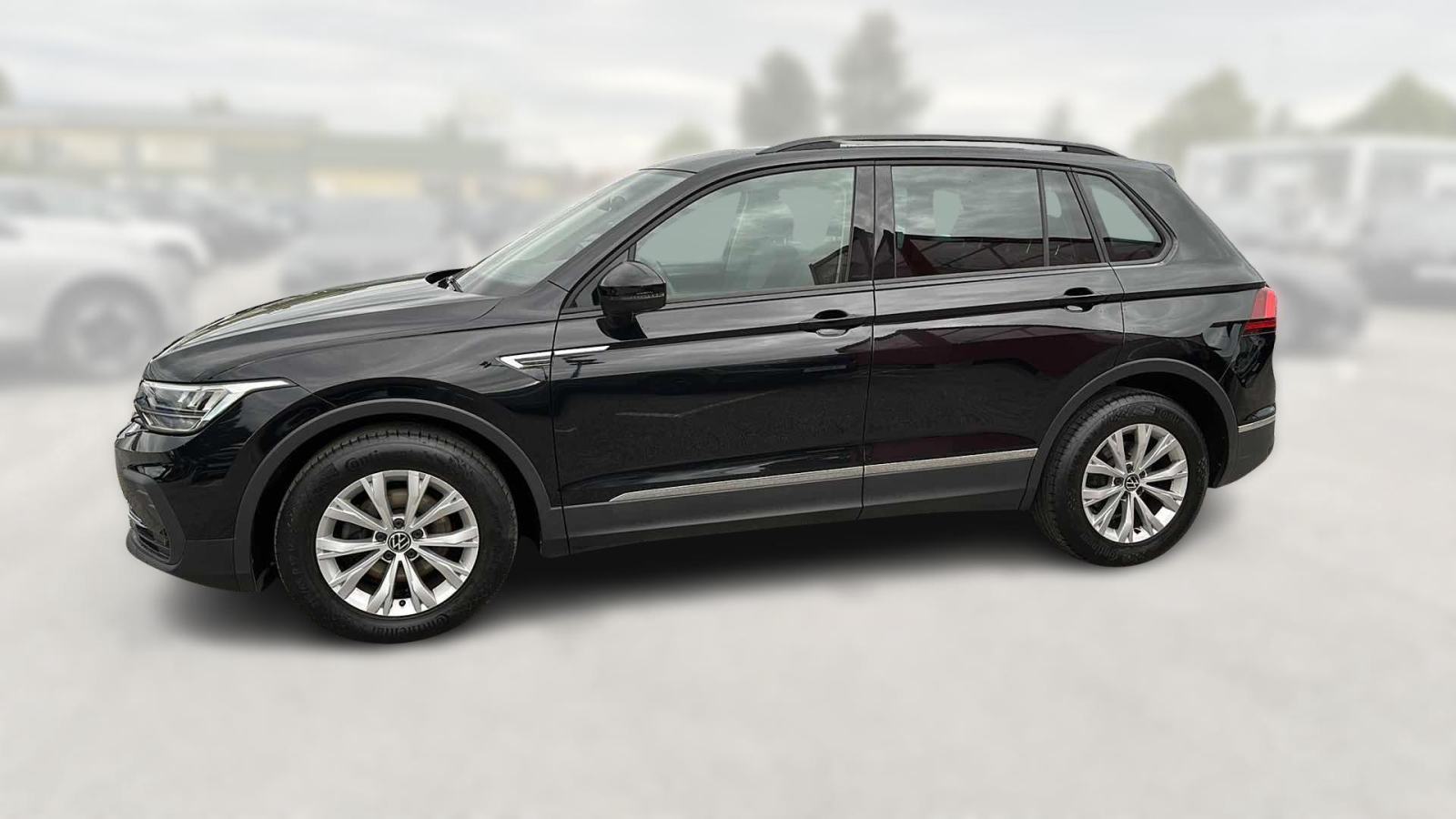 VW TIGUAN 2022 • PREMIUM jamstvo • AutoZubak Rabljena, fotografija 4