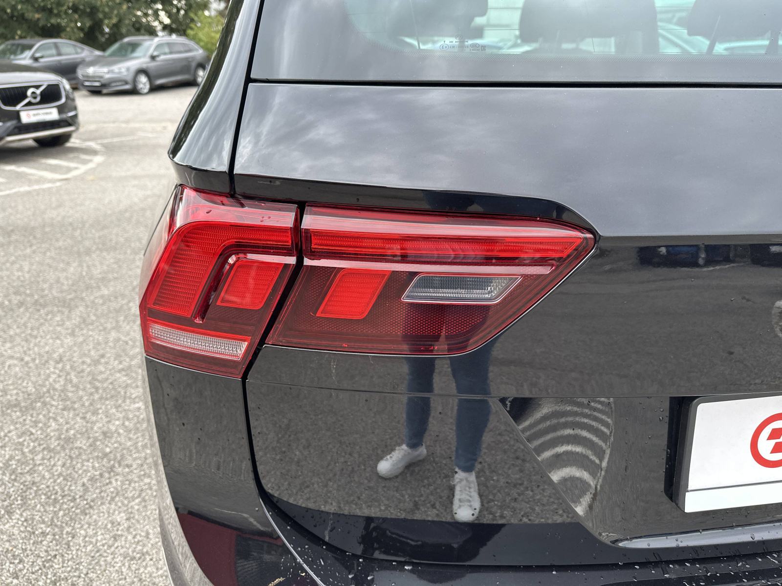 VW TIGUAN 2022 • PREMIUM jamstvo • AutoZubak Rabljena, fotografija 14