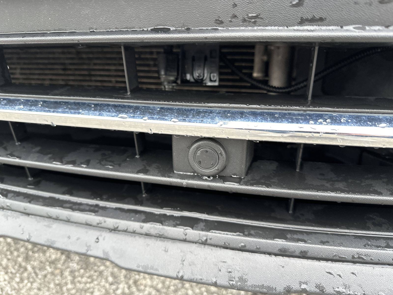 VW TIGUAN 2022 • PREMIUM jamstvo • AutoZubak Rabljena, fotografija 17