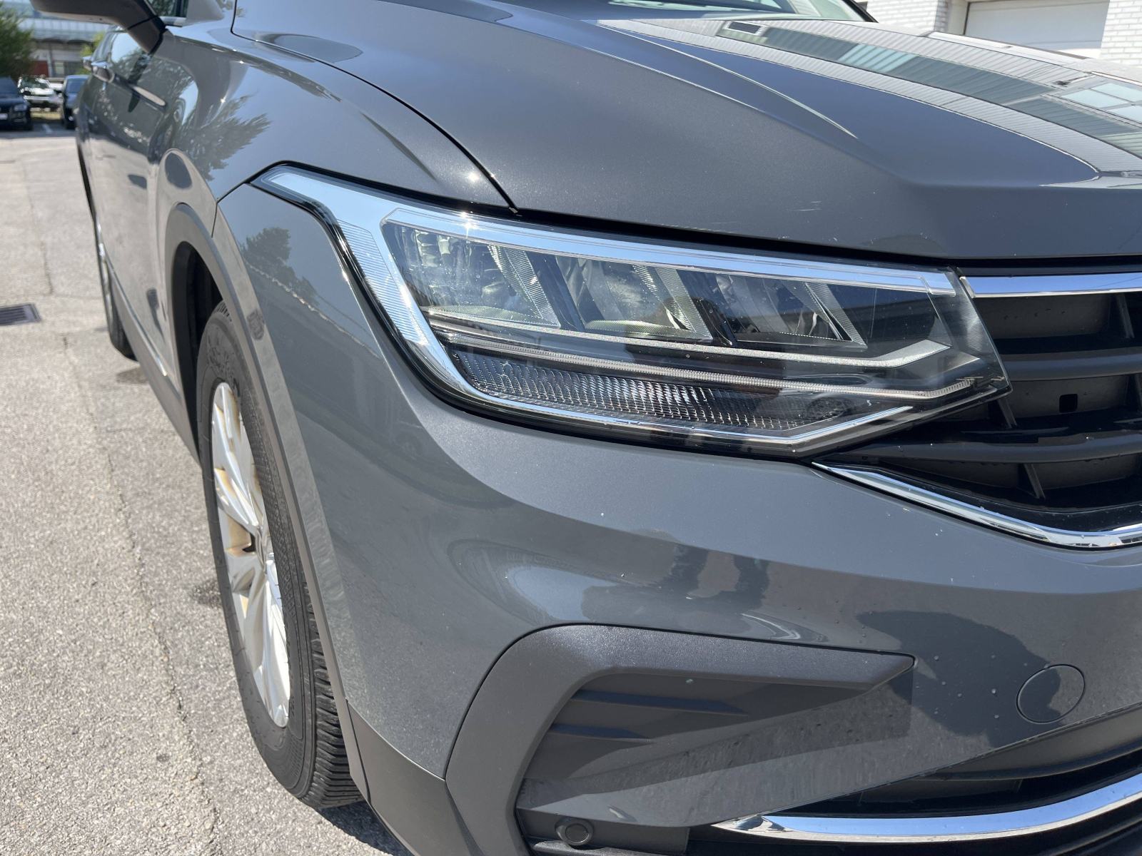VW TIGUAN 2023 • PREMIUM jamstvo • AutoZubak Rabljena, fotografija 13