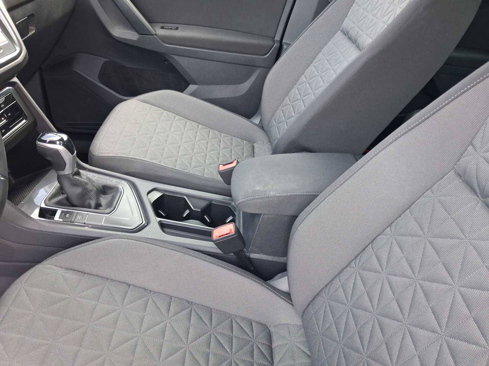 VW TIGUAN 2023 • PREMIUM jamstvo • AutoZubak Rabljena, fotografija 16