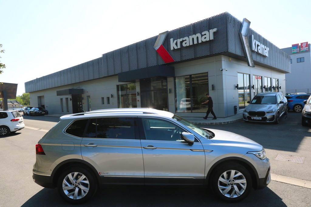 VW Tiguan ALLSPACE 1.5 TSI DSG-Tiptronik Elegance VIRTUAL -IQ.LIGHT-, fotografija 2