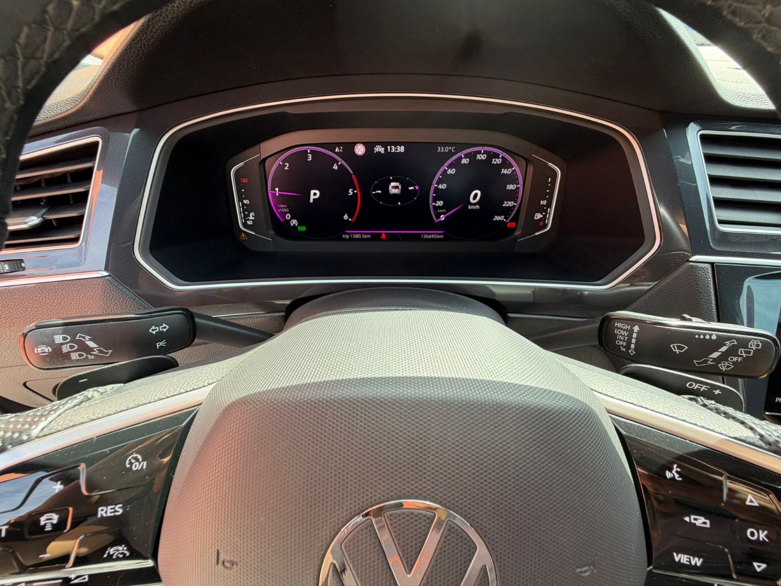 VW Tiguan Allspace 2.0 TDI automat •2024•R Line•Pano•LeasingBezUčešća•, fotografija 17