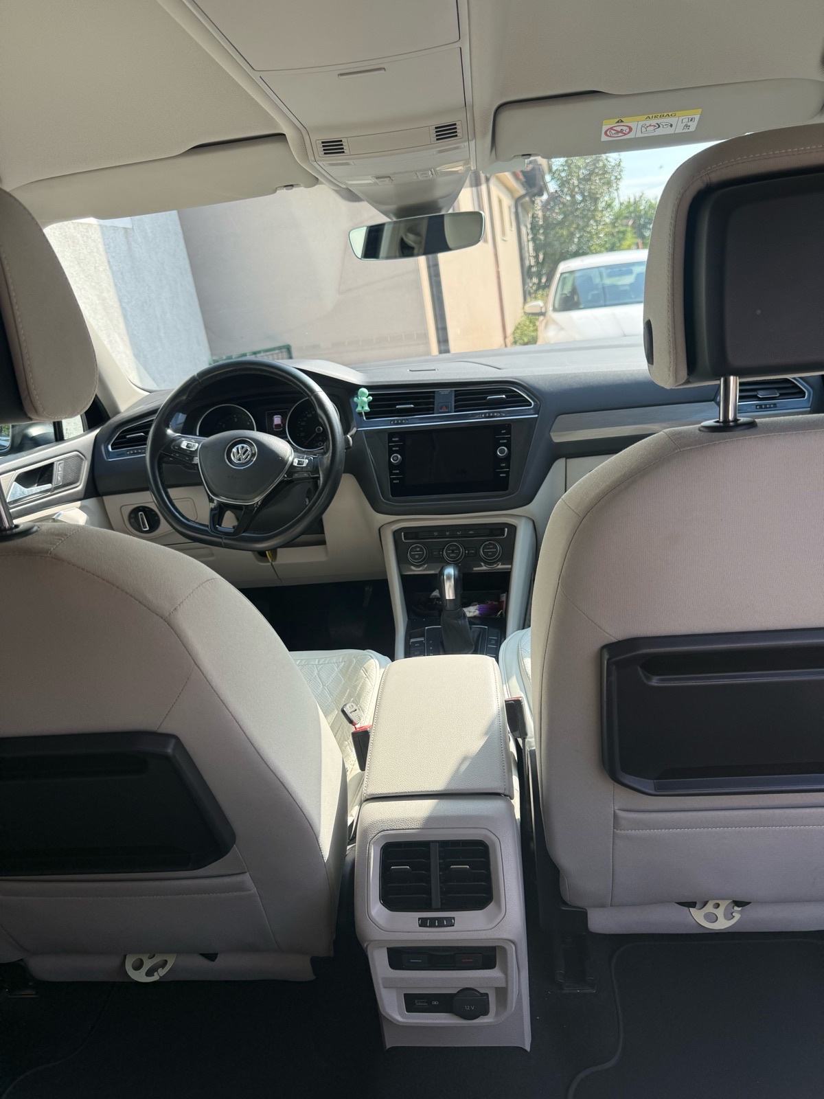 VW Tiguan Allspace 2.0 TDI DSG 7 sjedala, fotografija 2