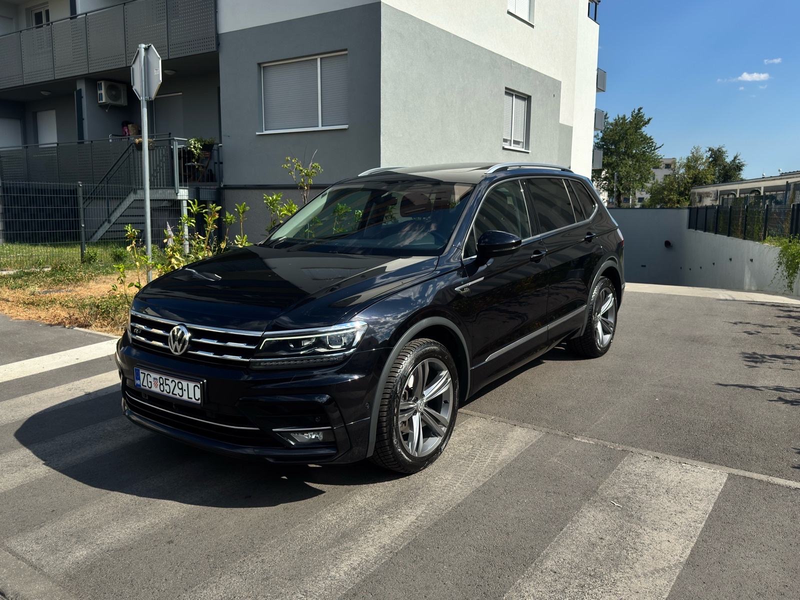 VW Tiguan Allspace 2.0 TDI*R line*DSG*PANO*VIRTUAL*MATRIX*19”KAM*TOP, fotografija 9