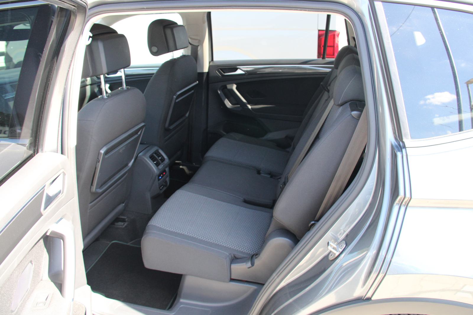 ➡️ VW Tiguan Allspace 2.0TDI 7 sjedala ALU NAVI 2xPDC Tempomat 2020., fotografija 13